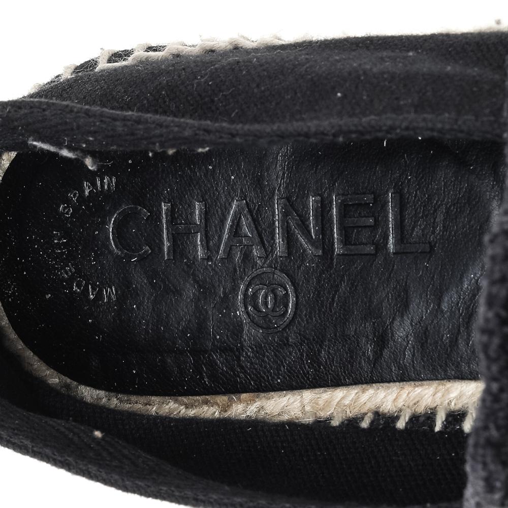 Chanel Beige/Black Canvas CC Cap Toe Espadrille Flats Size 39 2
