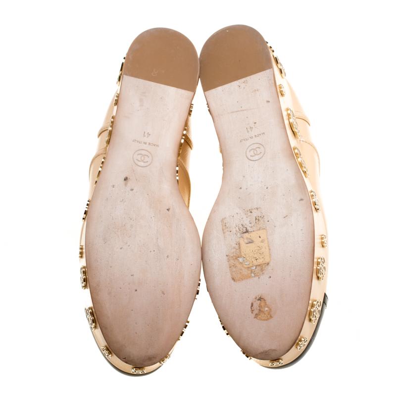 Chanel Beige/ Black Leather Camellia Platform Lace Up Oxfords Size 41 1