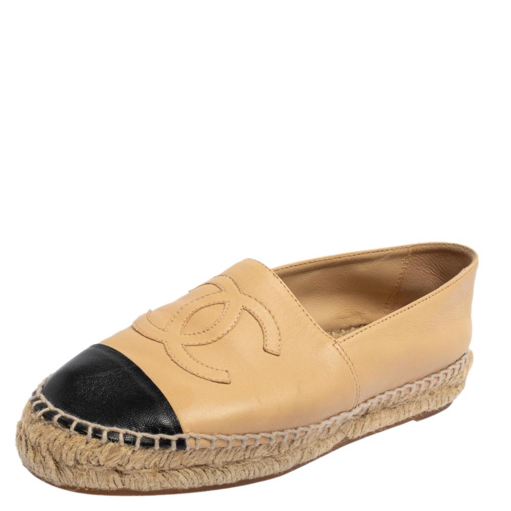 chanel black and beige flats