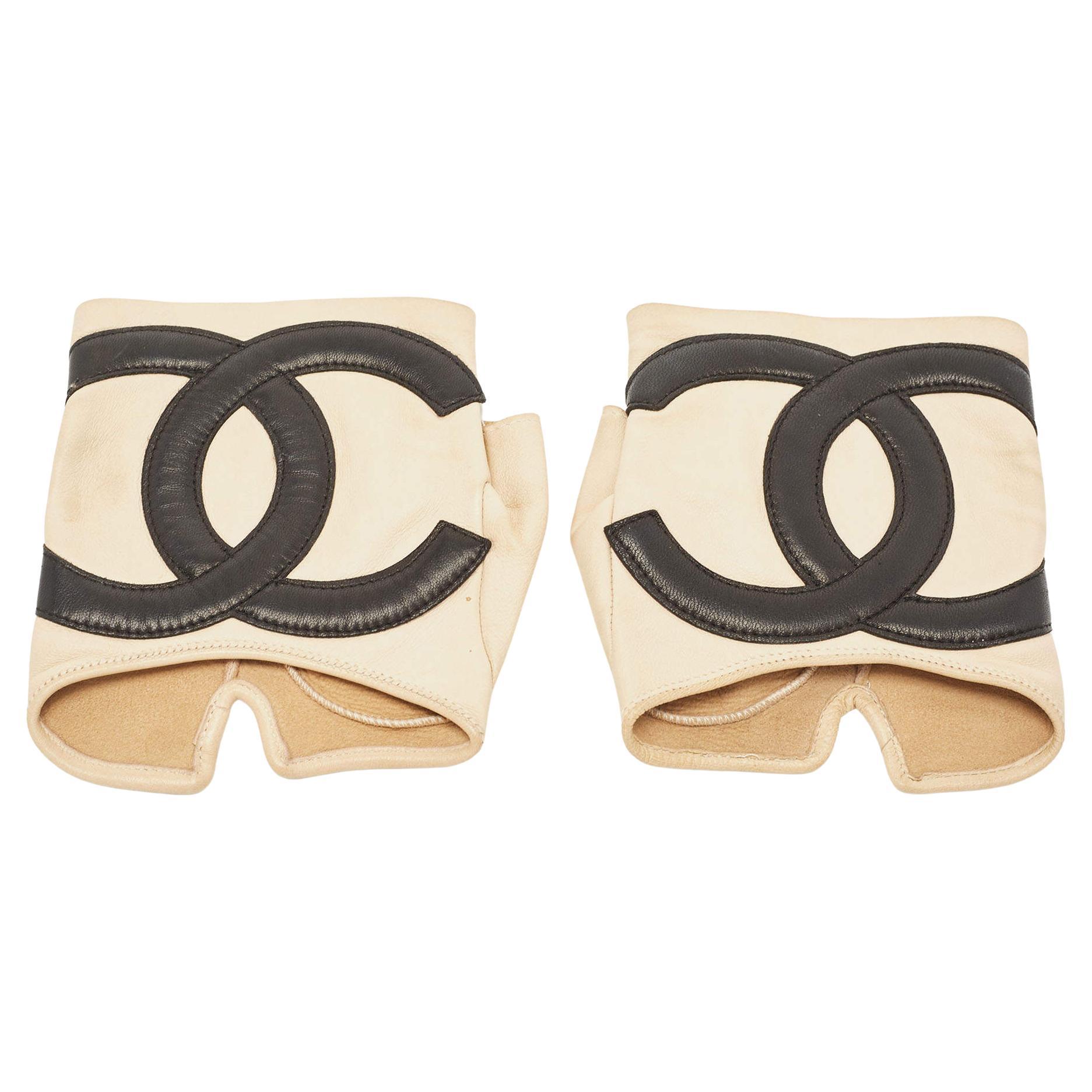 Chanel Beige/Black Leather CC Fingerless Gloves Size 8
