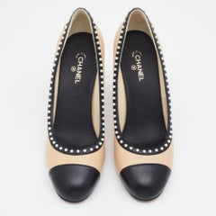 Chanel Beige/Black Leather Pearl Embellished CC Cap Toe Pumps Size 39