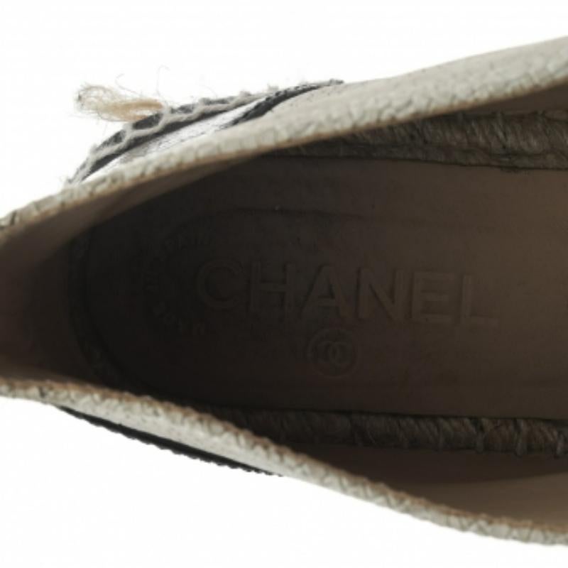 Chanel Beige/Black Patent & Leather Cap Toe Espadrille High Top Sneakers Size 39 For Sale 2