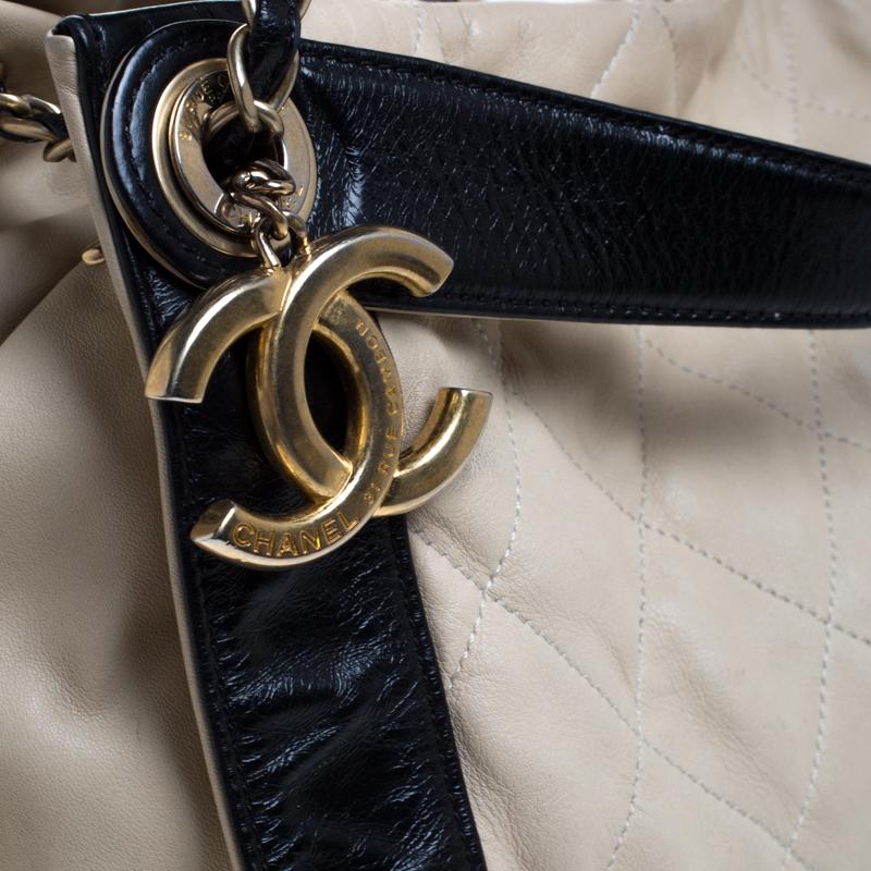 Chanel Beige/Black Quilted Leather Chain Tote 7
