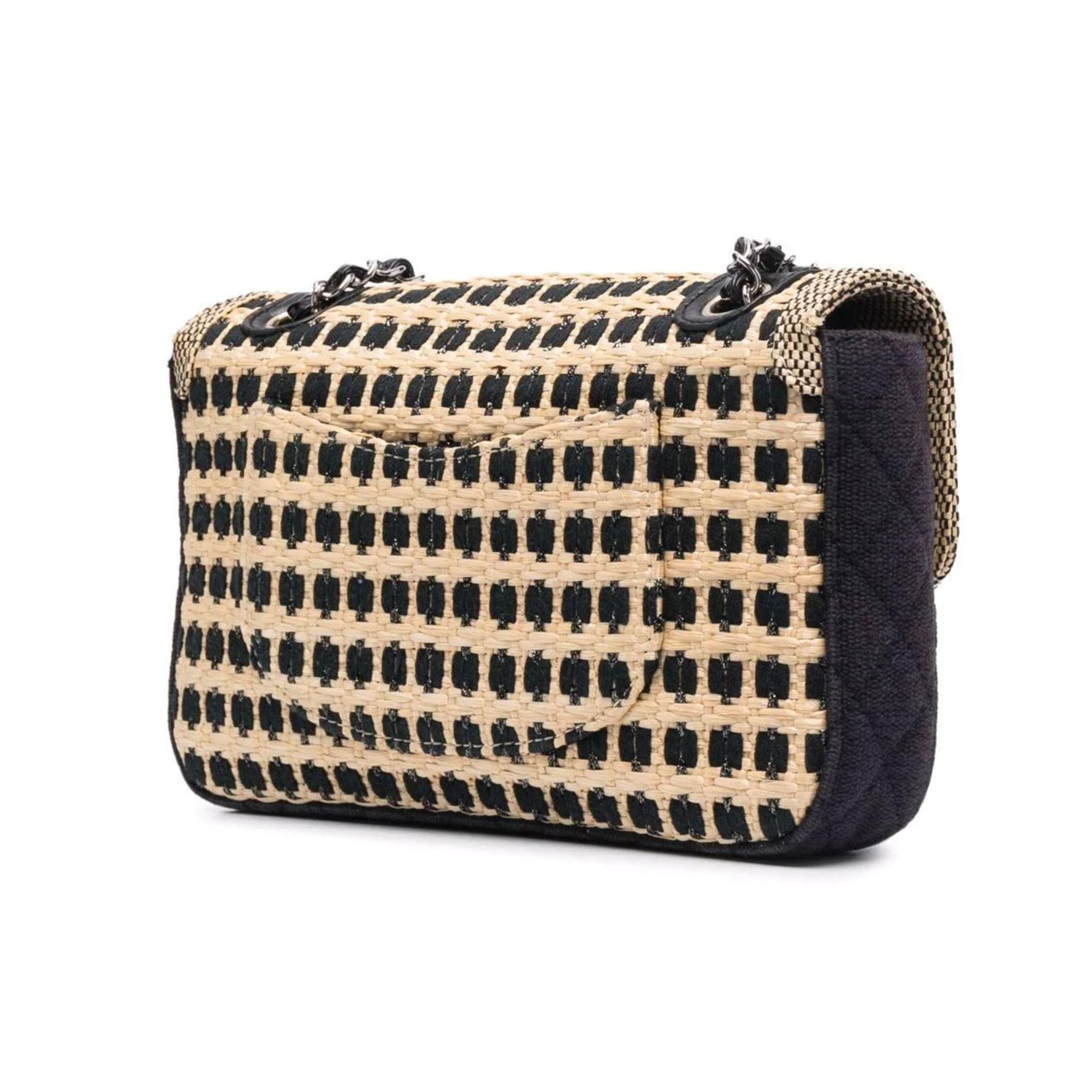Chanel Beige Black Raffia Straw Canvas Shoulder Bag For Sale 2