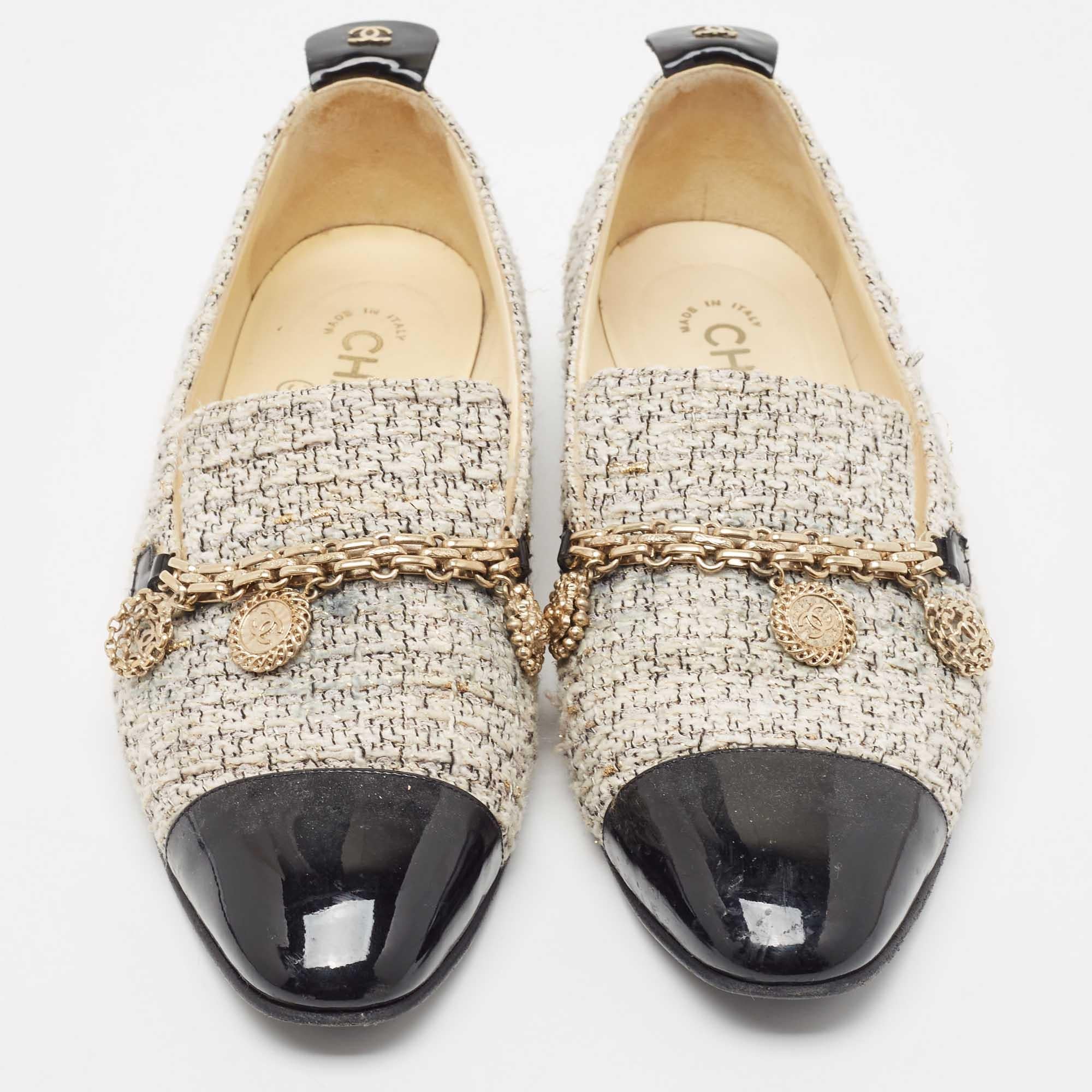 Practical, fashionable, and durable—these Chanel loafers are carefully built to be fine companions to your everyday style. They come made using the best materials to be a prized buy.

