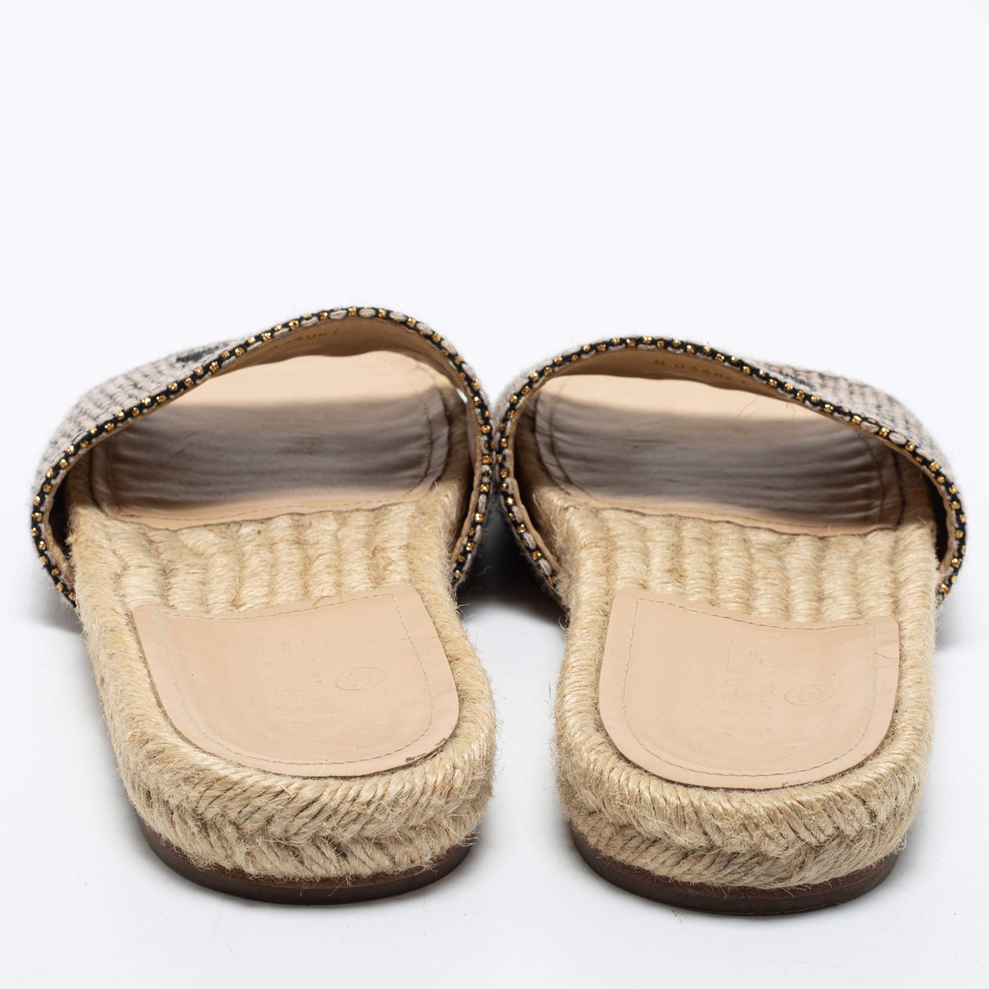 Women's Chanel Beige/Black Tweed CC Espadrilles Sandals Size 38