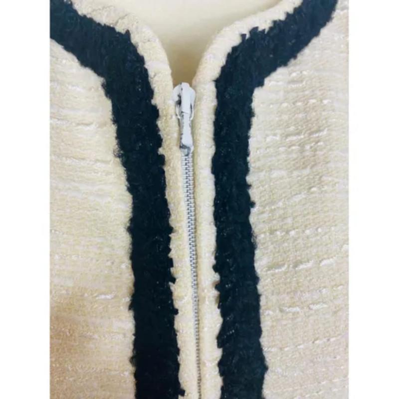 Chanel beige black wool jacket In Excellent Condition In Capri, IT