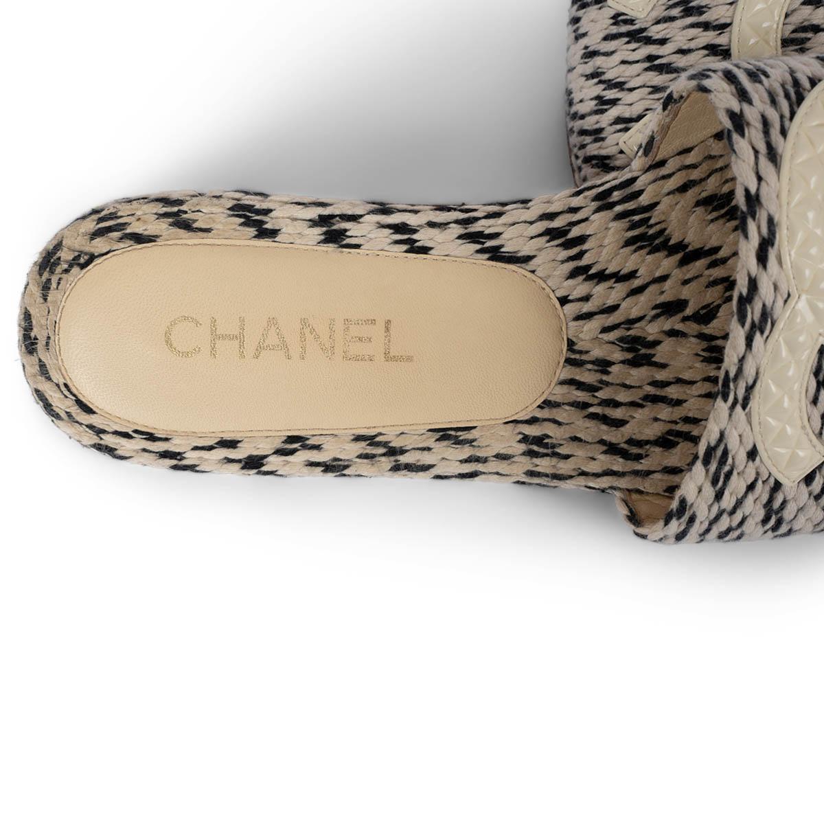 Chaussures chaNEL beige et bleu 2018 18P CC CROD Sandales 38 en vente 2