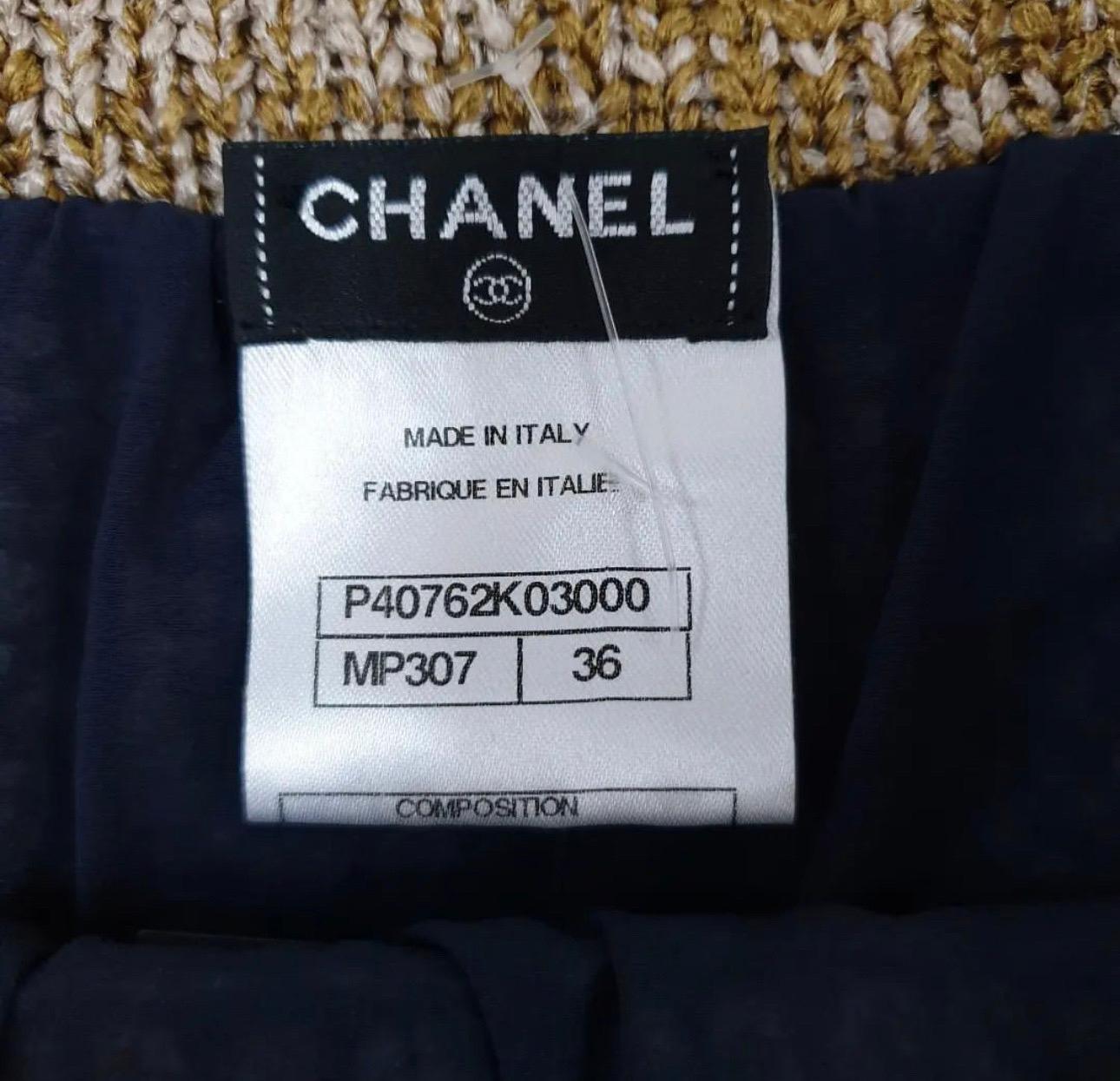 Chanel Beige Blue Knit Tweed In Excellent Condition For Sale In Krakow, PL