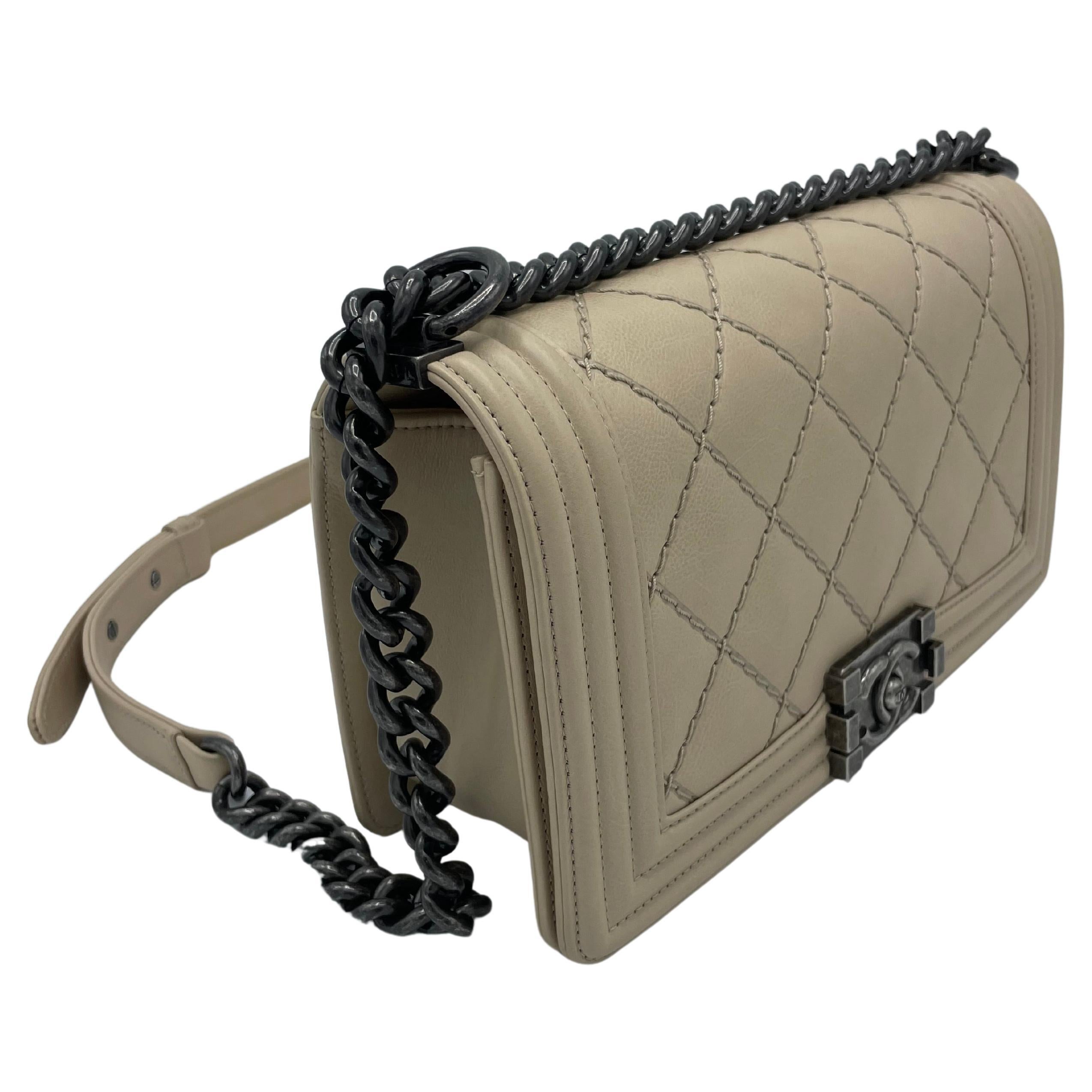 Chanel Beige Boy Flap Bag Quilted Calfskin Medium  For Sale 2