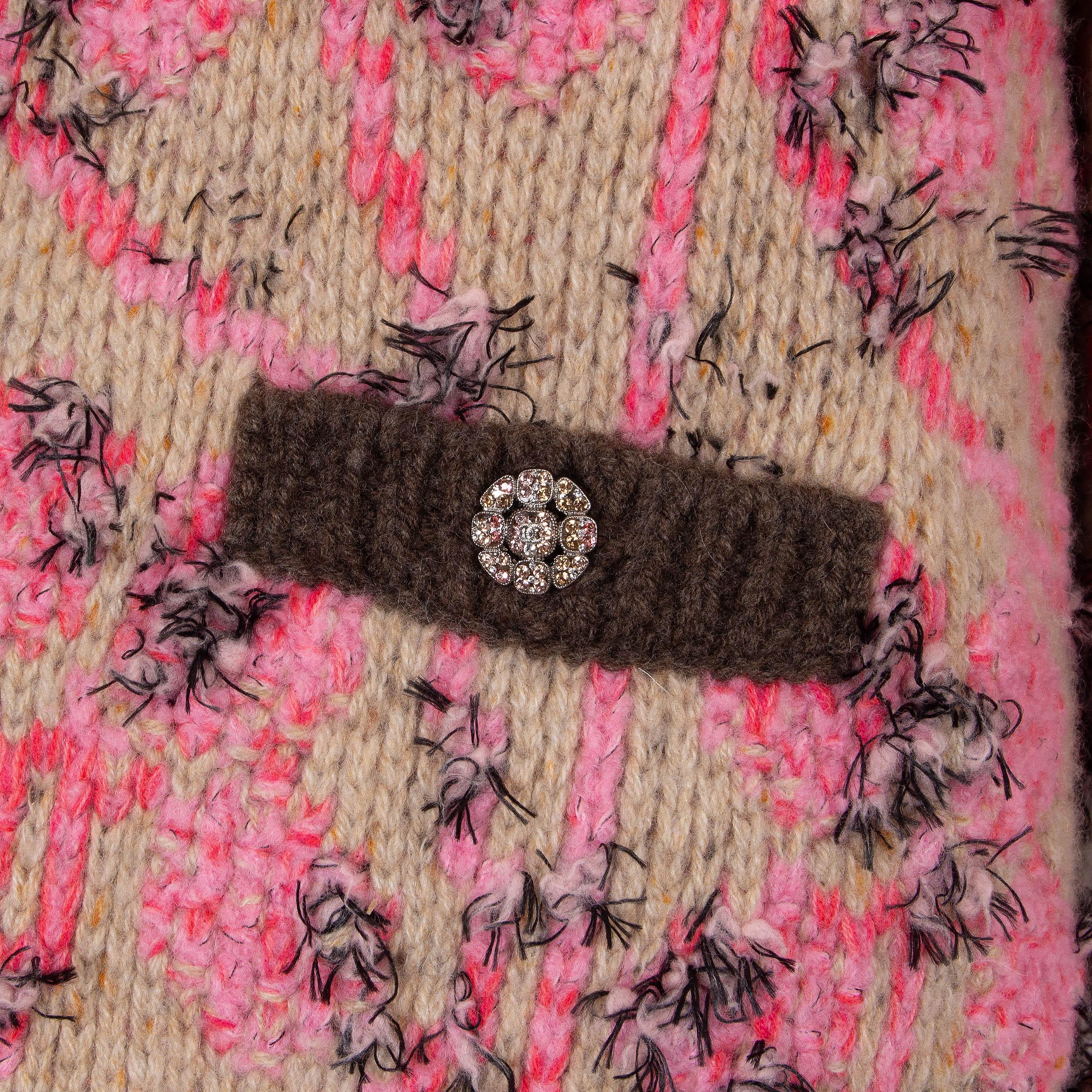 CHANEL beige brown pink cashmere 22K FRINGE KNIT Jacket 36 XS For Sale 1