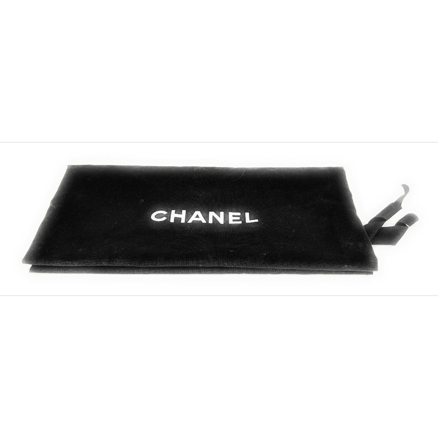 Chanel Beige/Brown Tweed Medium Flap Bag 7
