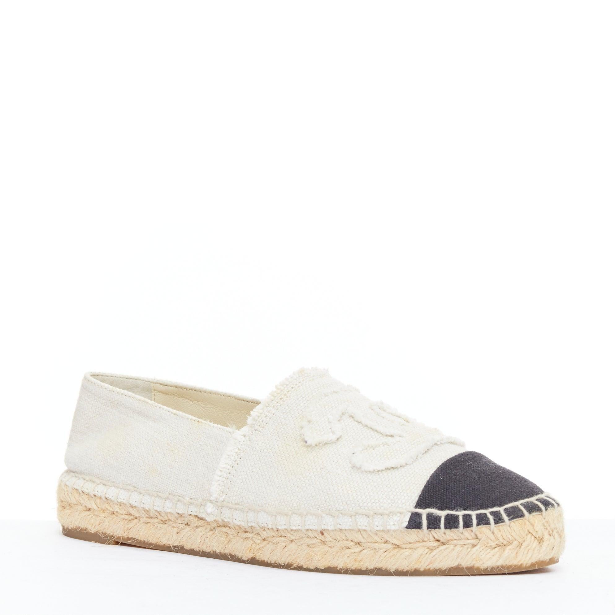 Beige CHANEL beige canvas CC fray logo black cap espadrille shoes EU38