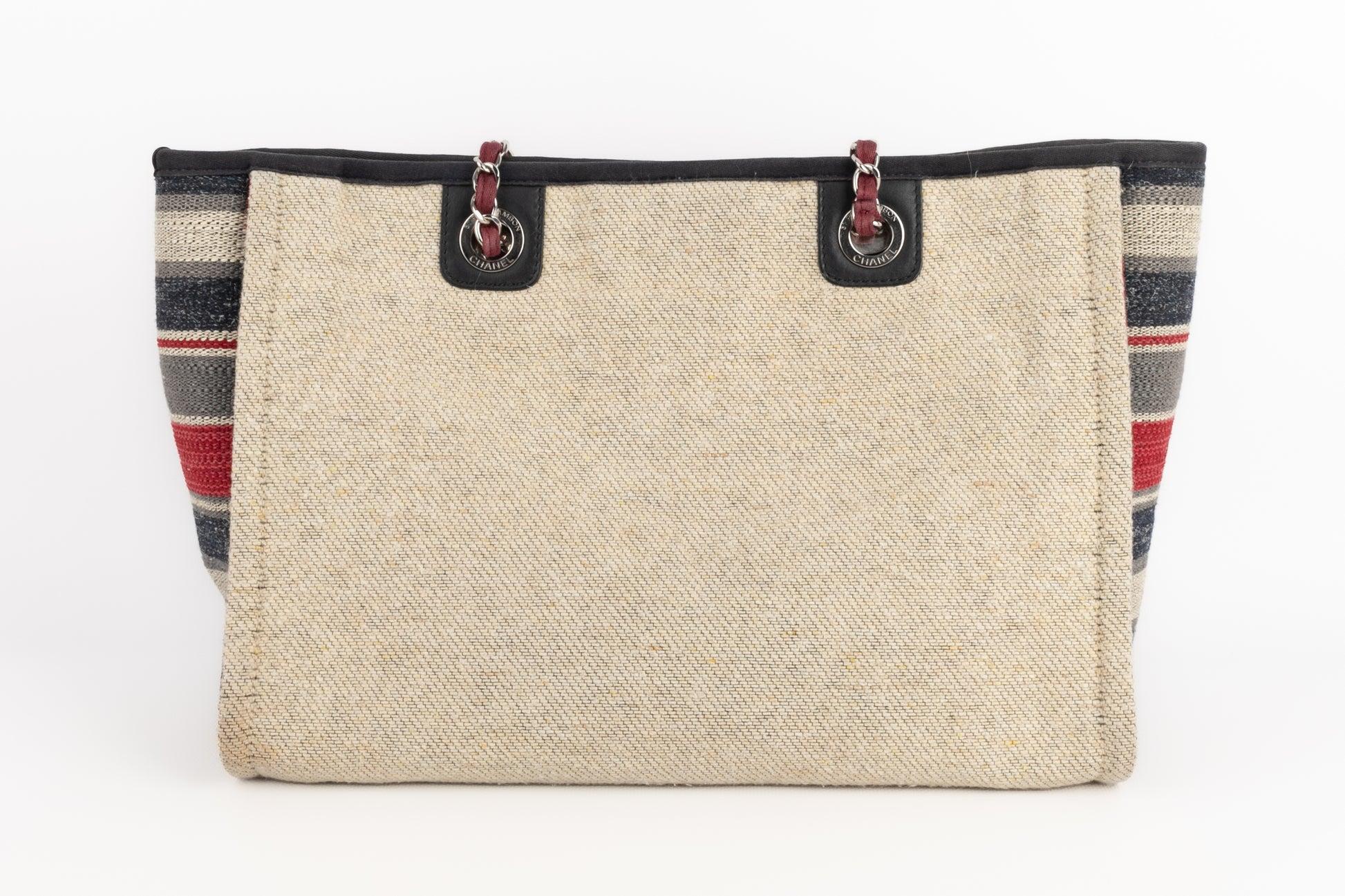 Chanel Beige Canvas 'Deauville' Bag, 2018 In Good Condition In SAINT-OUEN-SUR-SEINE, FR