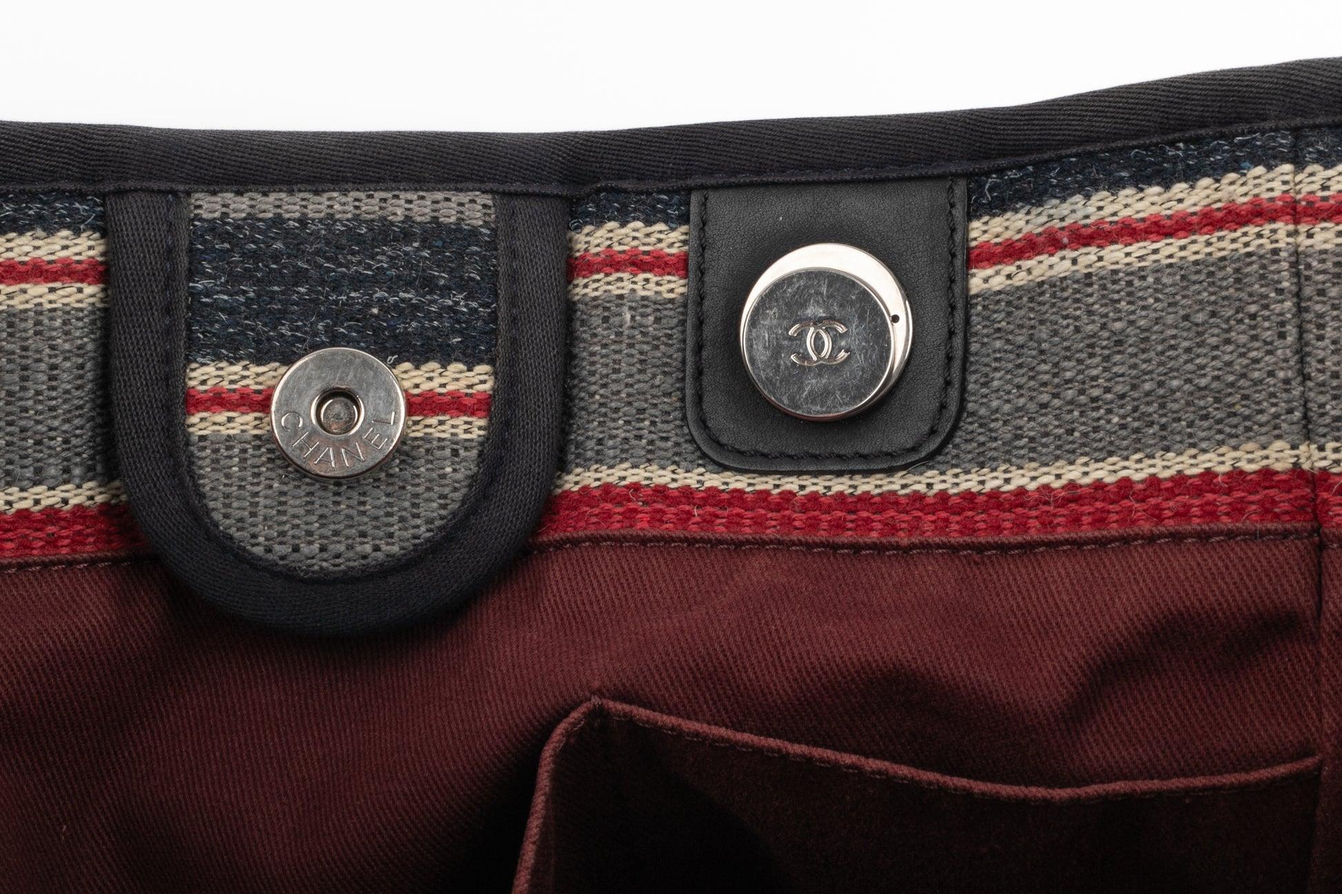 Chanel Beige Canvas 'Deauville' Bag, 2018 5