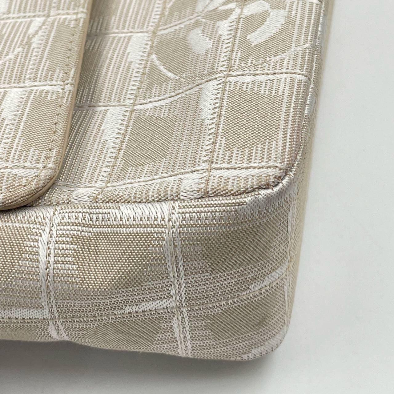 Chanel Beige Canvas Ice Cube Classic Flap 2000-2002 Shoulder Bag 11