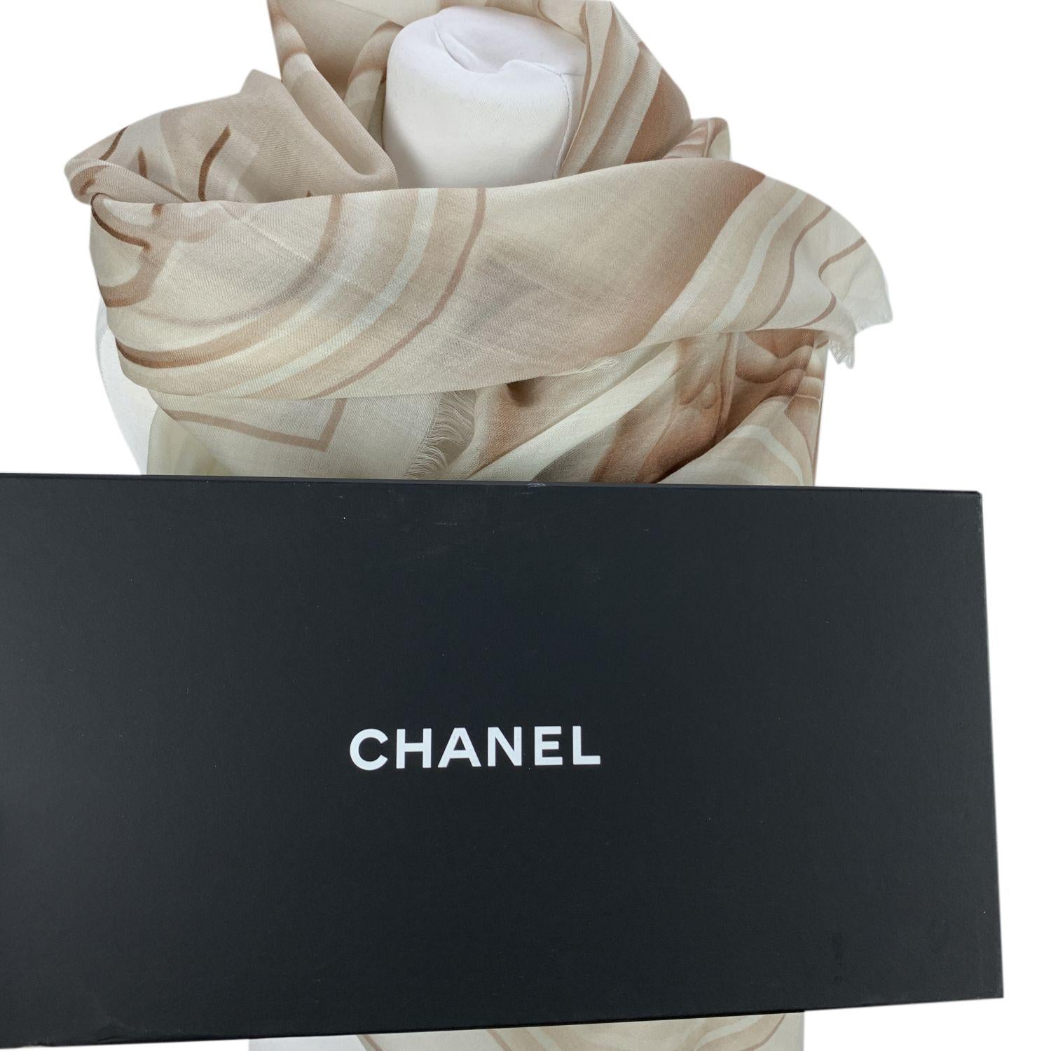 Chanel Beige Cashmere Greek Column Shawl Large Scarf In Excellent Condition In Rome, Rome