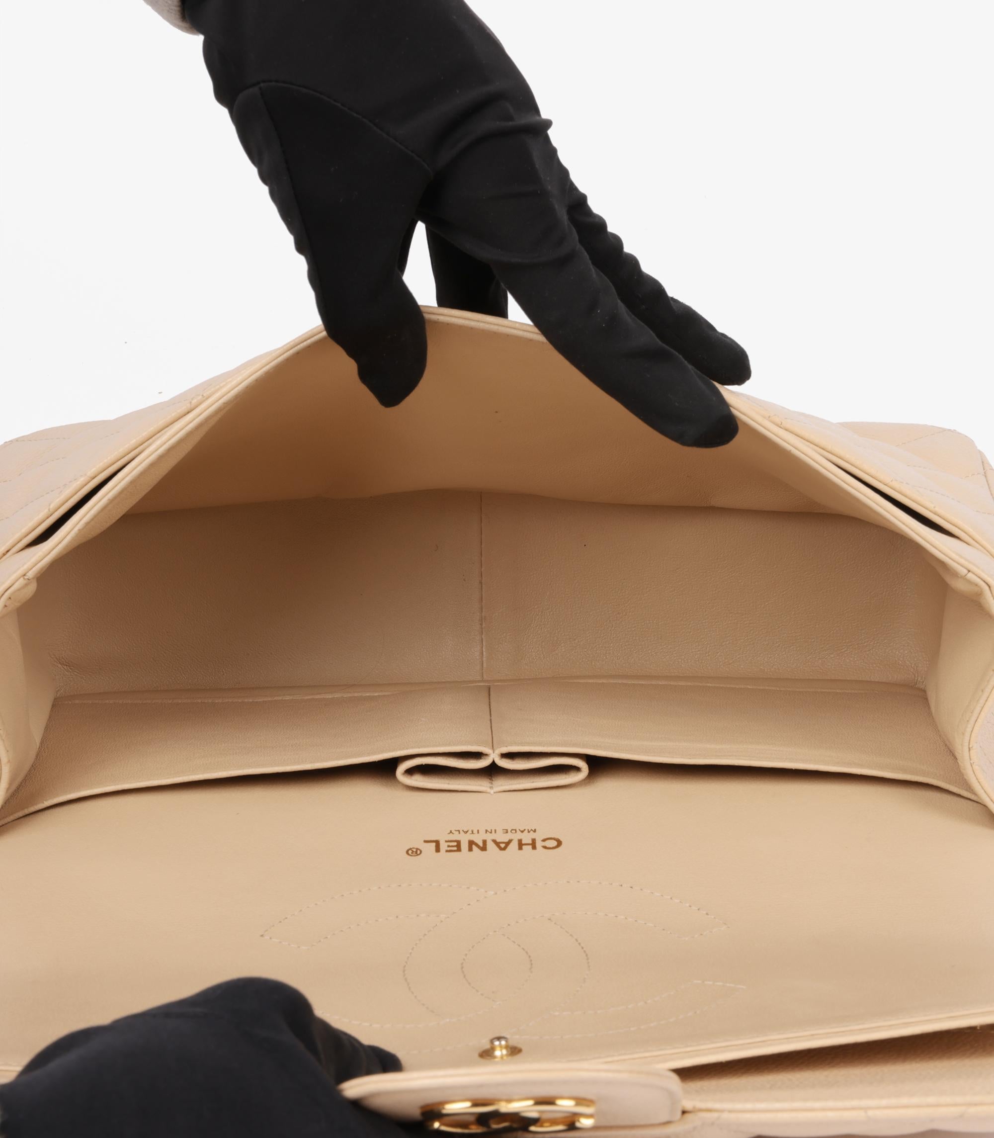 Chanel Bolso Jumbo Classic Doble Solapa Piel Caviar Beige en venta 4