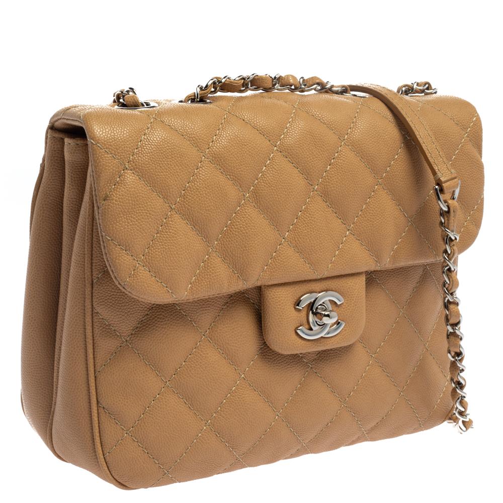 Chanel Beige Kaviar Leder Medium Urban Companion Flap Tasche Damen