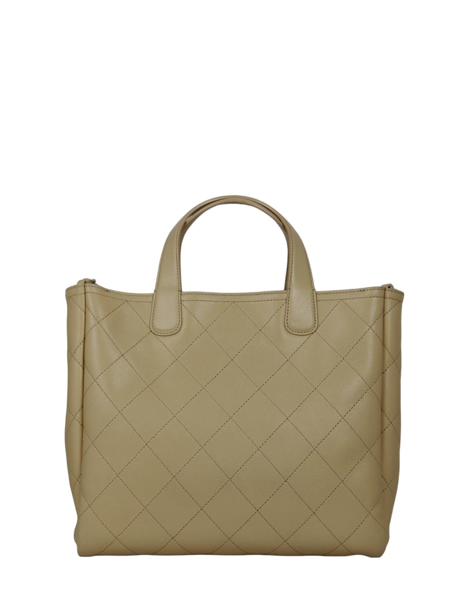 Chanel Beige Caviar Leather Quilted CC Tote Bag w/ Shoulder Strap In Excellent Condition For Sale In New York, NY
