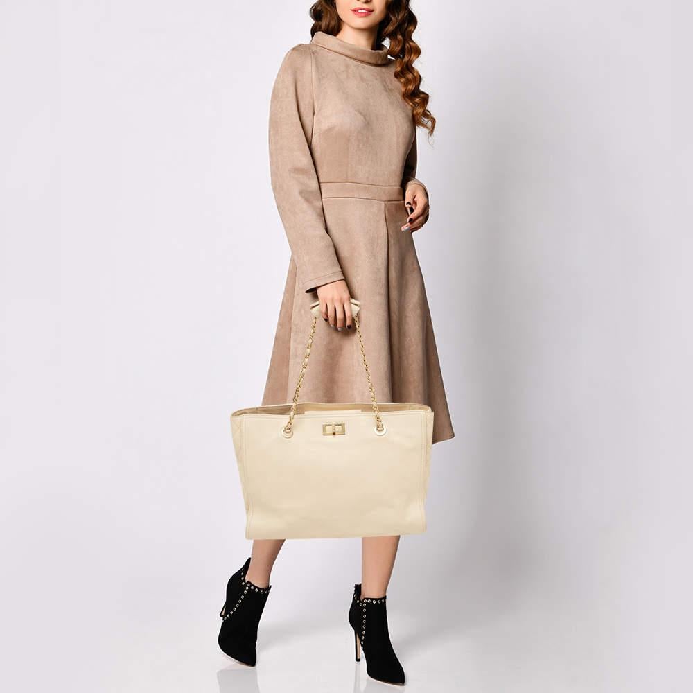 A classic handbag comes with the promise of enduring appeal  boosting your style time and again. This Chanel tote is one such creation. Itâ€™s a fine purchase.