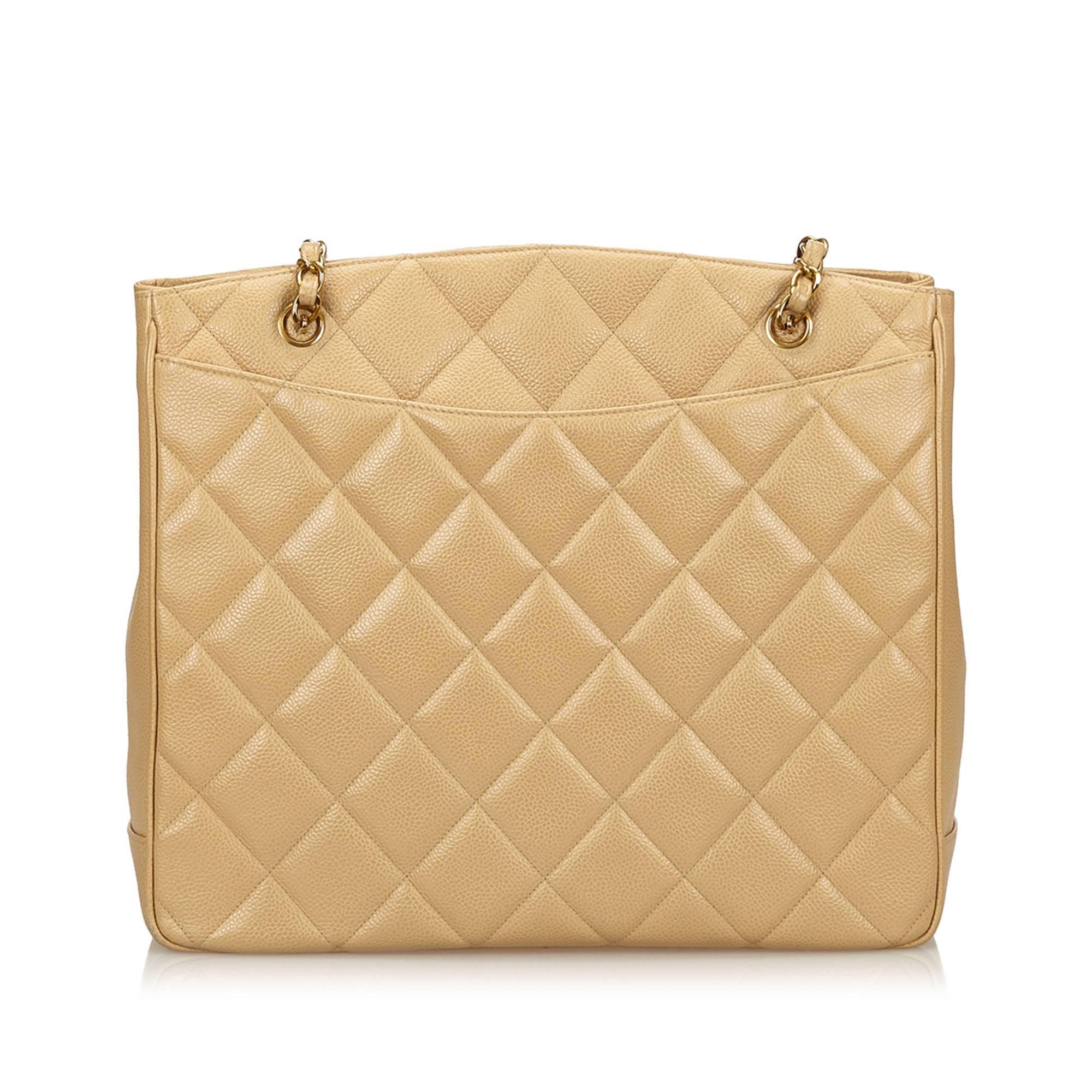 Chanel Beige Caviar Leather Shoulder Bag In Excellent Condition In Sheung Wan, HK