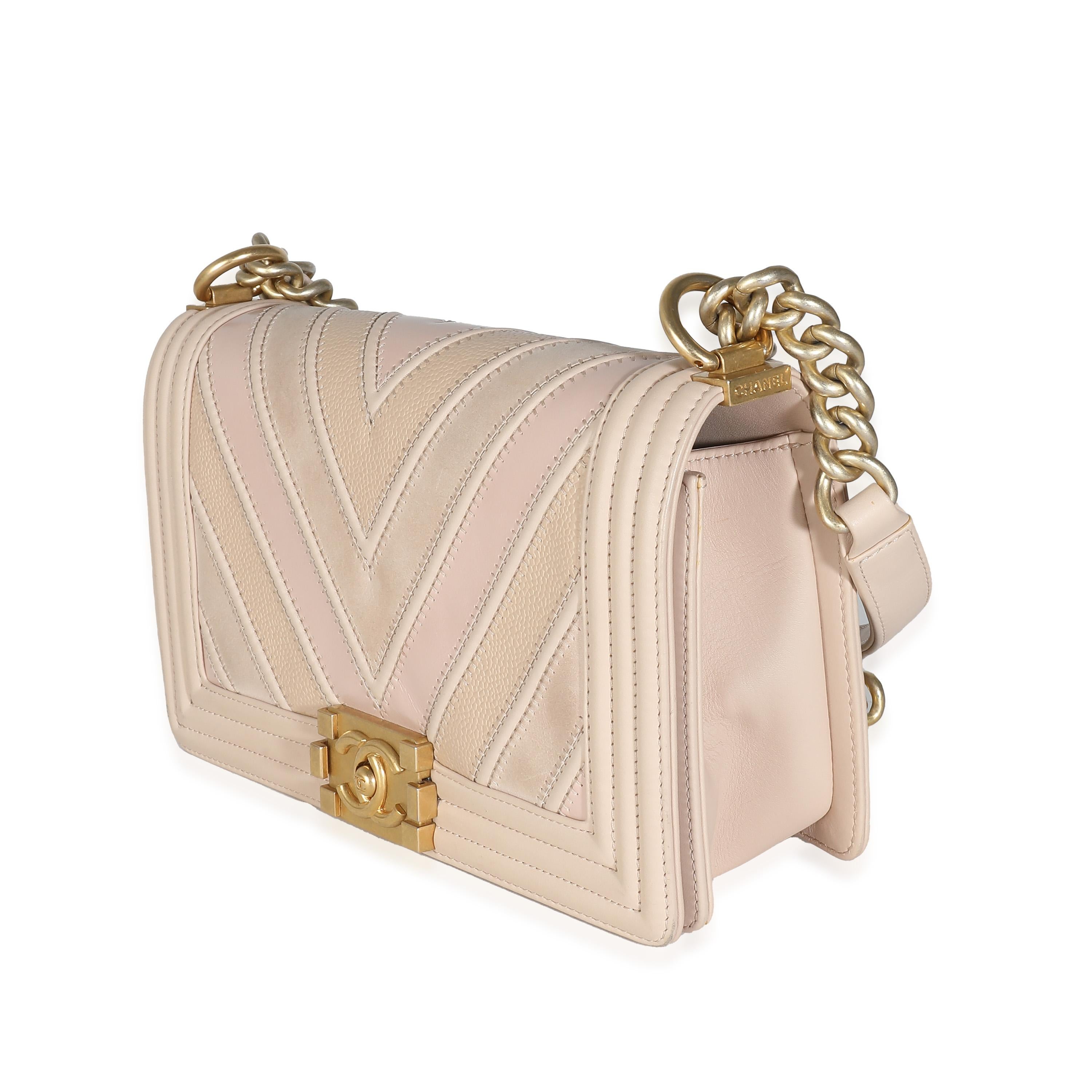 Chanel Beige Caviar Suede Calfskin Chevron Medium Boy Handbag In Excellent Condition For Sale In New York, NY
