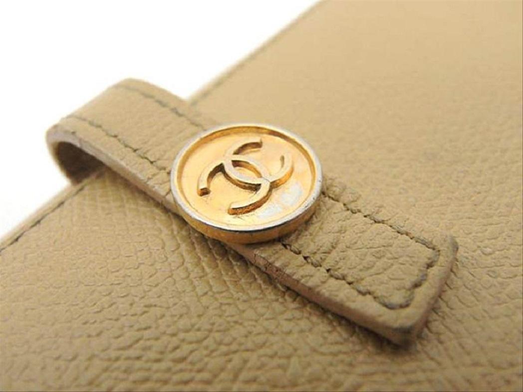 Women's Chanel Beige Cc Button Line Bifold 217527 Wallet