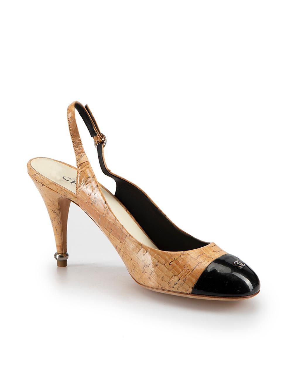CONDITION is Very good. Minimal wear to shoes is evident. Minimal wear to the cork coating with slight cracking and the left shoe toecap has a indent to the leather on this used Chanel designer resale item.
 
 Details
 Beige
 Coated cork
 Heels
