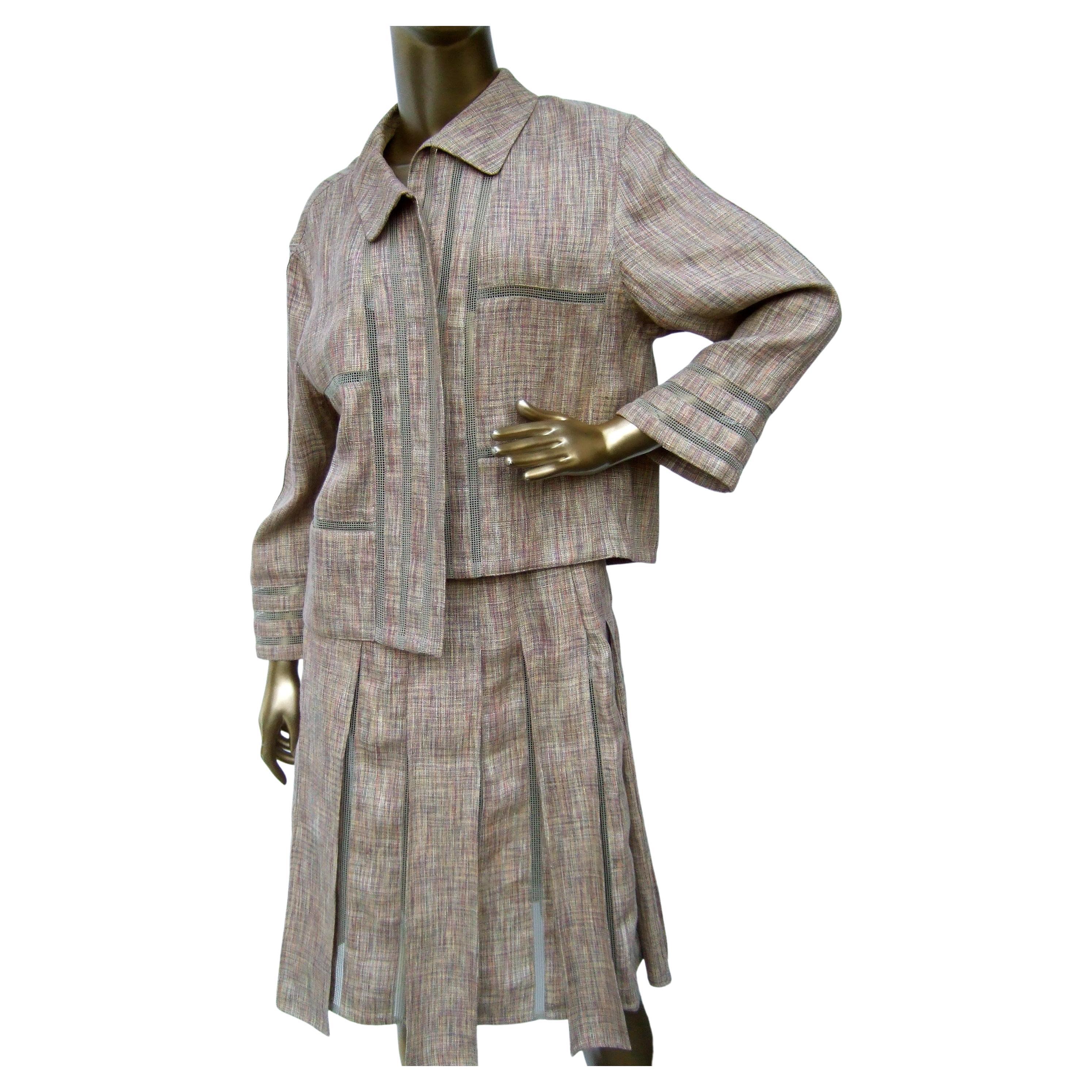 Chanel Chic Beige Linen & Cotton Blend Skirt Suit c 2000 Size 40  For Sale