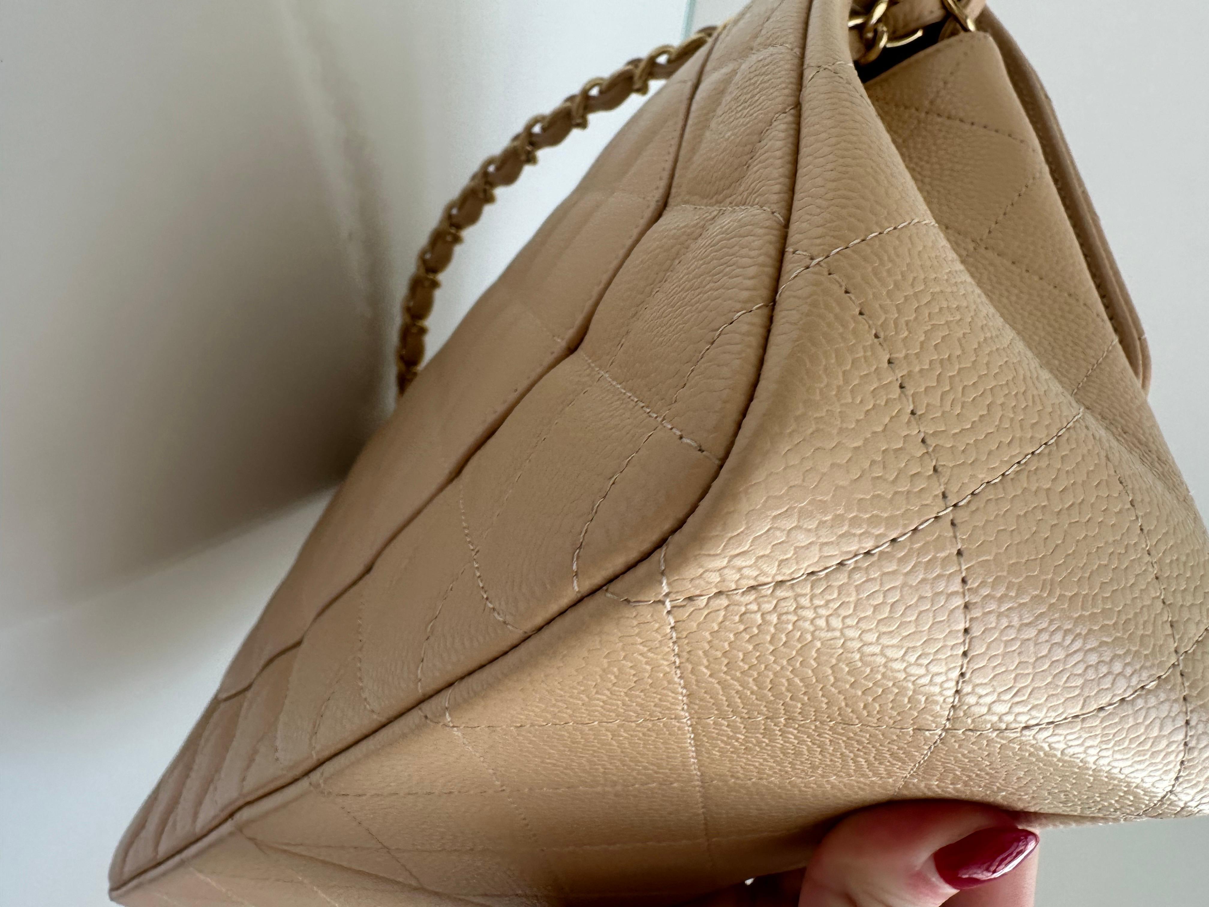 Chanel Beige Clair Jumbo Classic Doppelte Klappe Kaviar Gold Hardware im Angebot 5