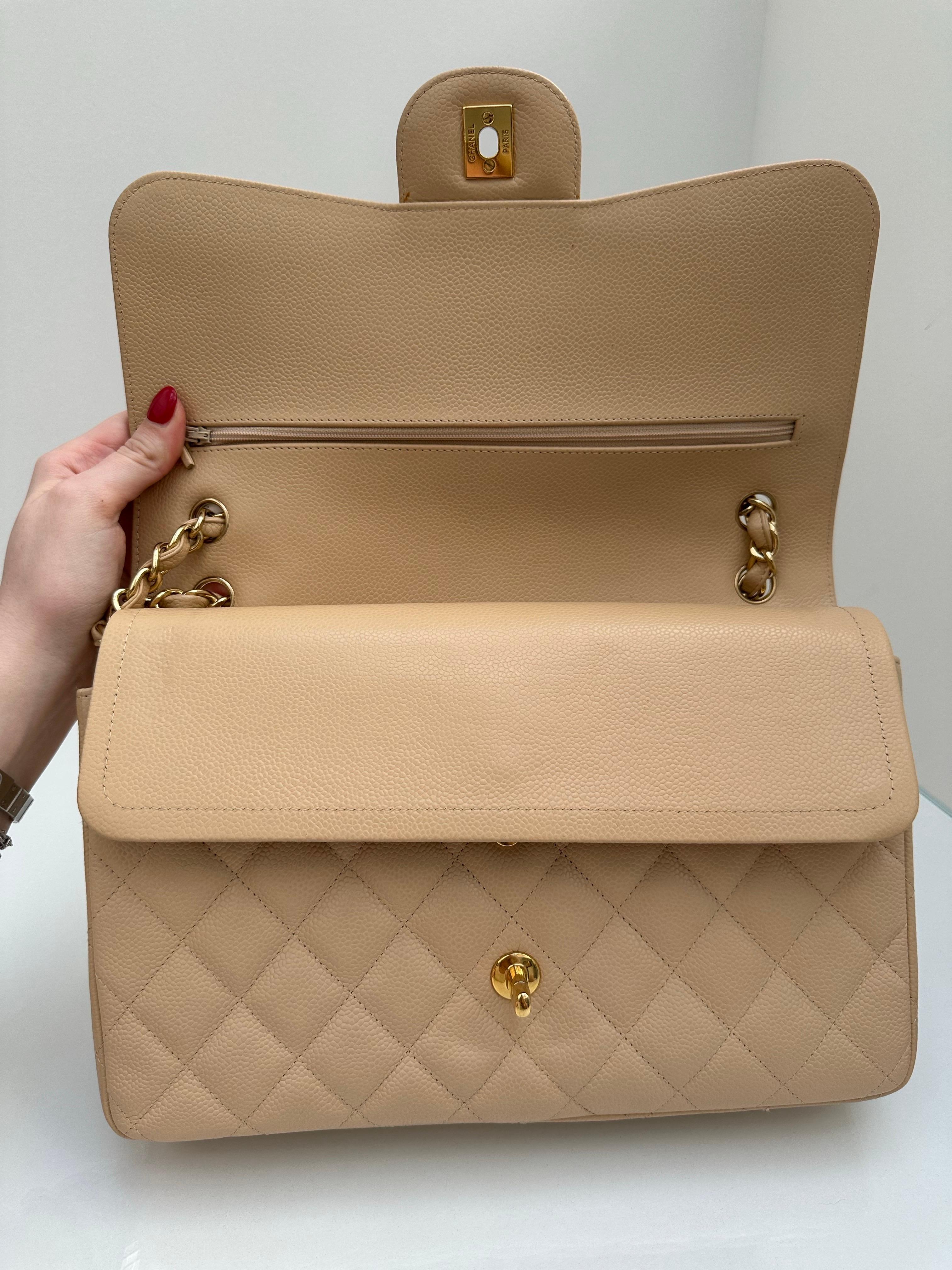 Chanel Beige Clair Jumbo Classic Doppelte Klappe Kaviar Gold Hardware im Angebot 6