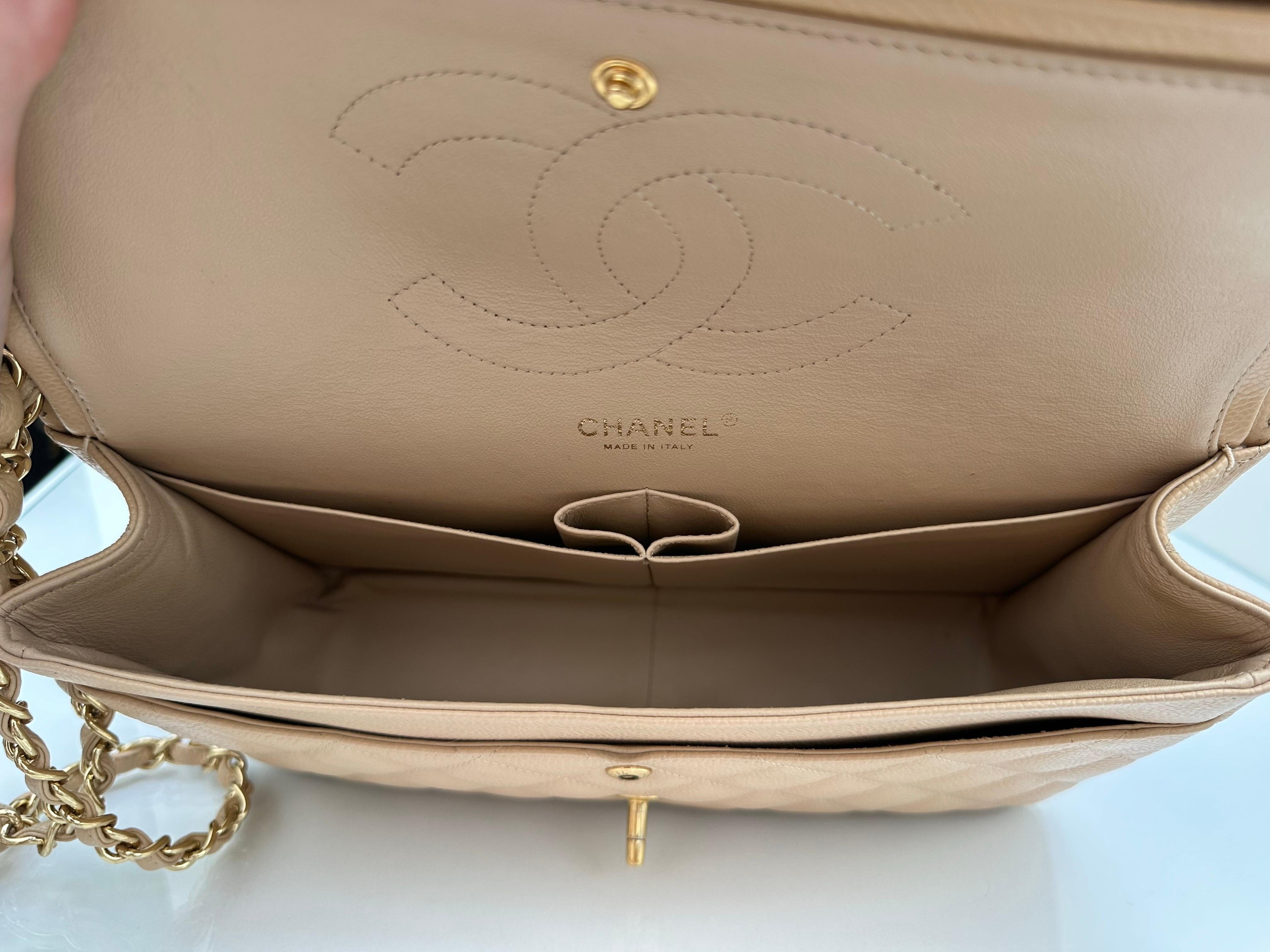 Chanel Beige Clair Jumbo Classic Doppelte Klappe Kaviar Gold Hardware im Angebot 8