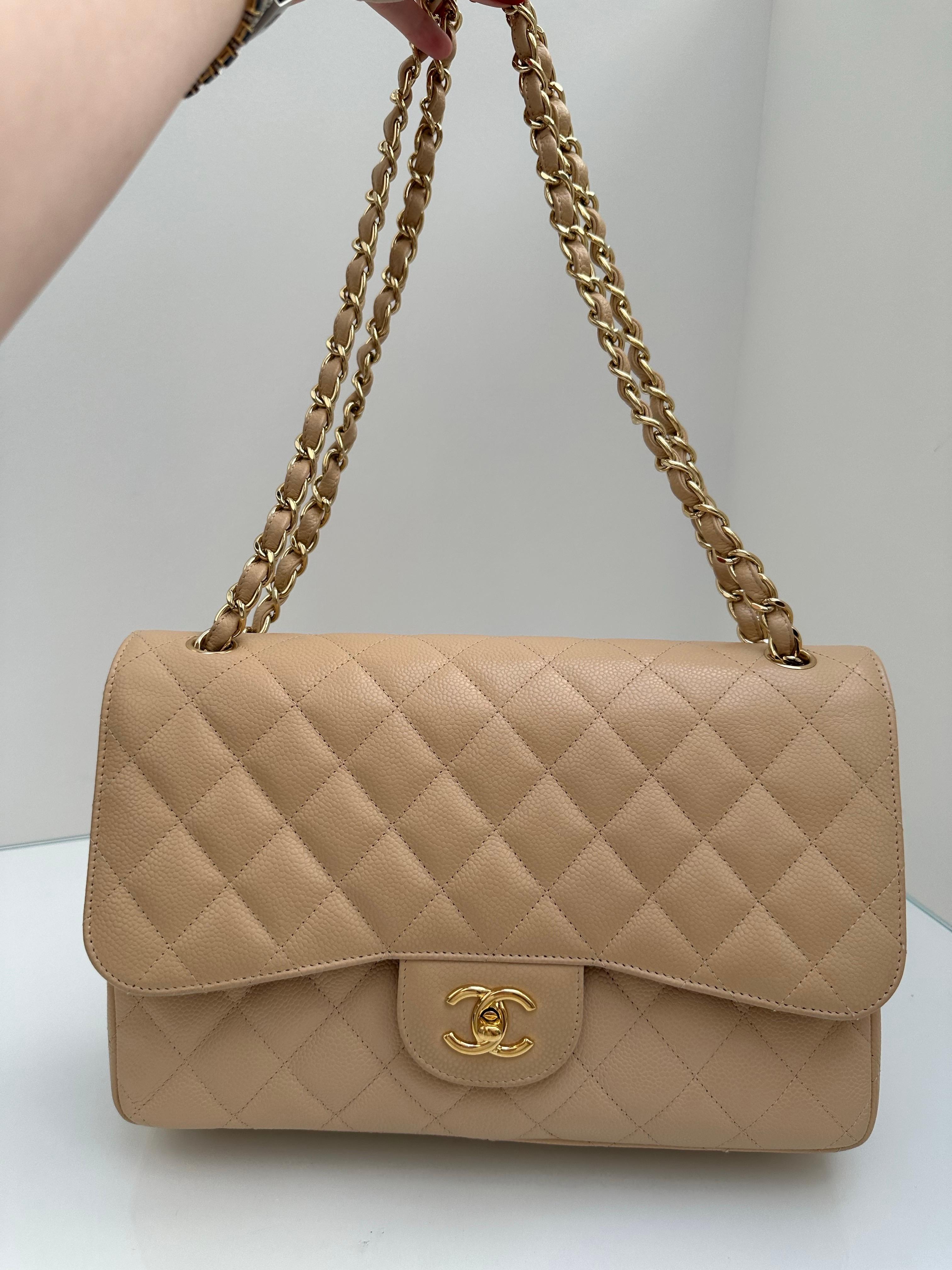 Chanel Beige Clair Jumbo Classic Doppelte Klappe Kaviar Gold Hardware im Angebot 9