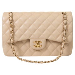 Chanel Beige Clair Piel de Cordero Jumbo Doble Solapa Herrajes Dorados