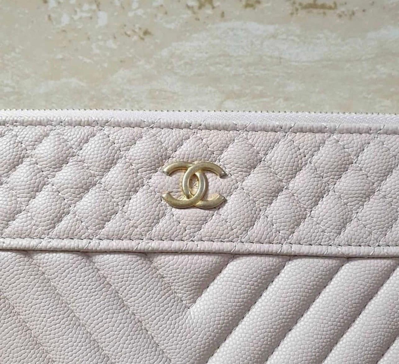 Women's Chanel Beige Clair Quilted Chevron Caviar Leather CC Large O-Case Zip Pouch