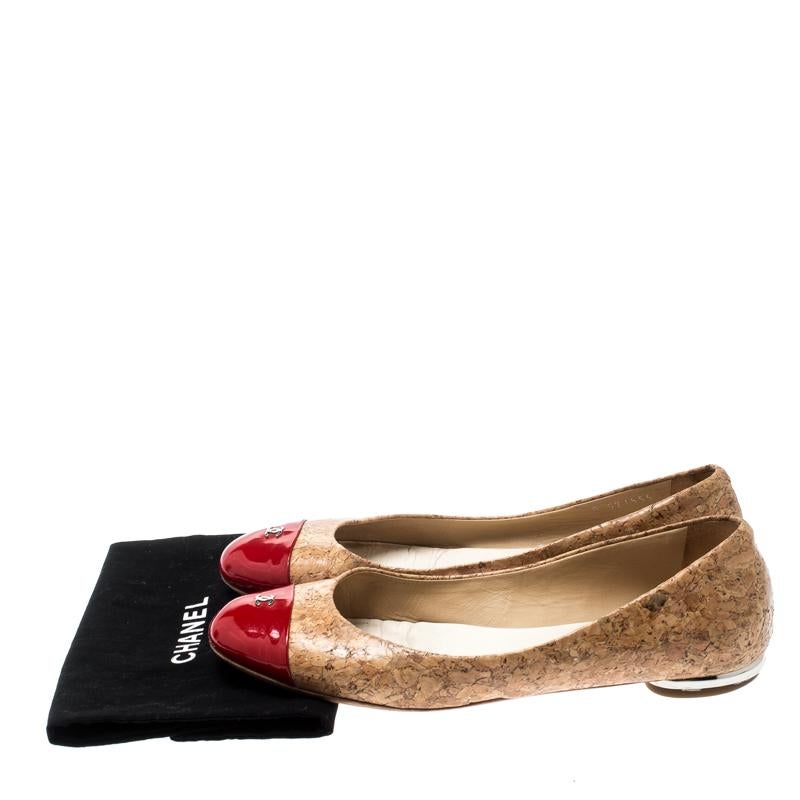 Chanel Beige Cork And Red Patent Leather CC Cap Toe Ballet Flats Size 38 2
