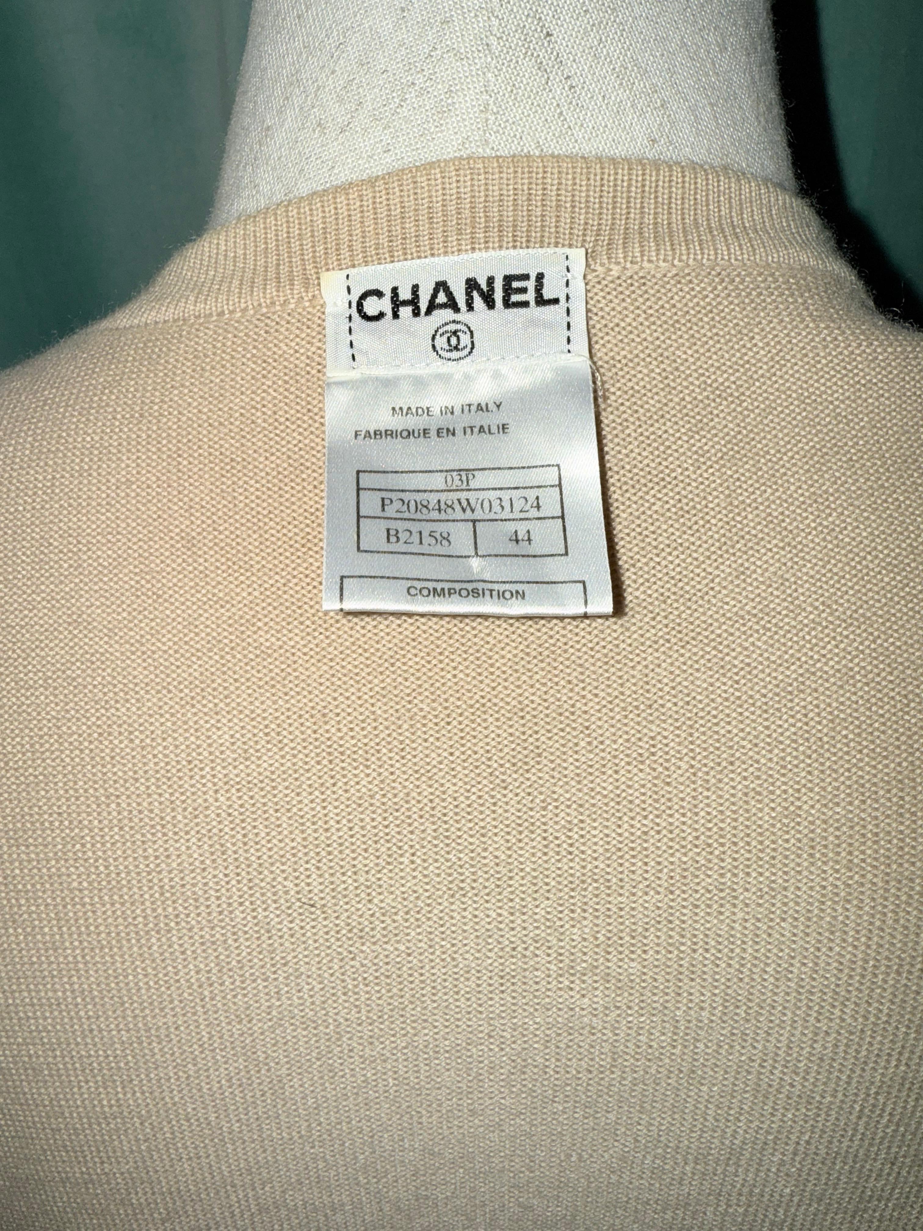 Cardigan Chanel beige en coton et cachemire Pour femmes en vente
