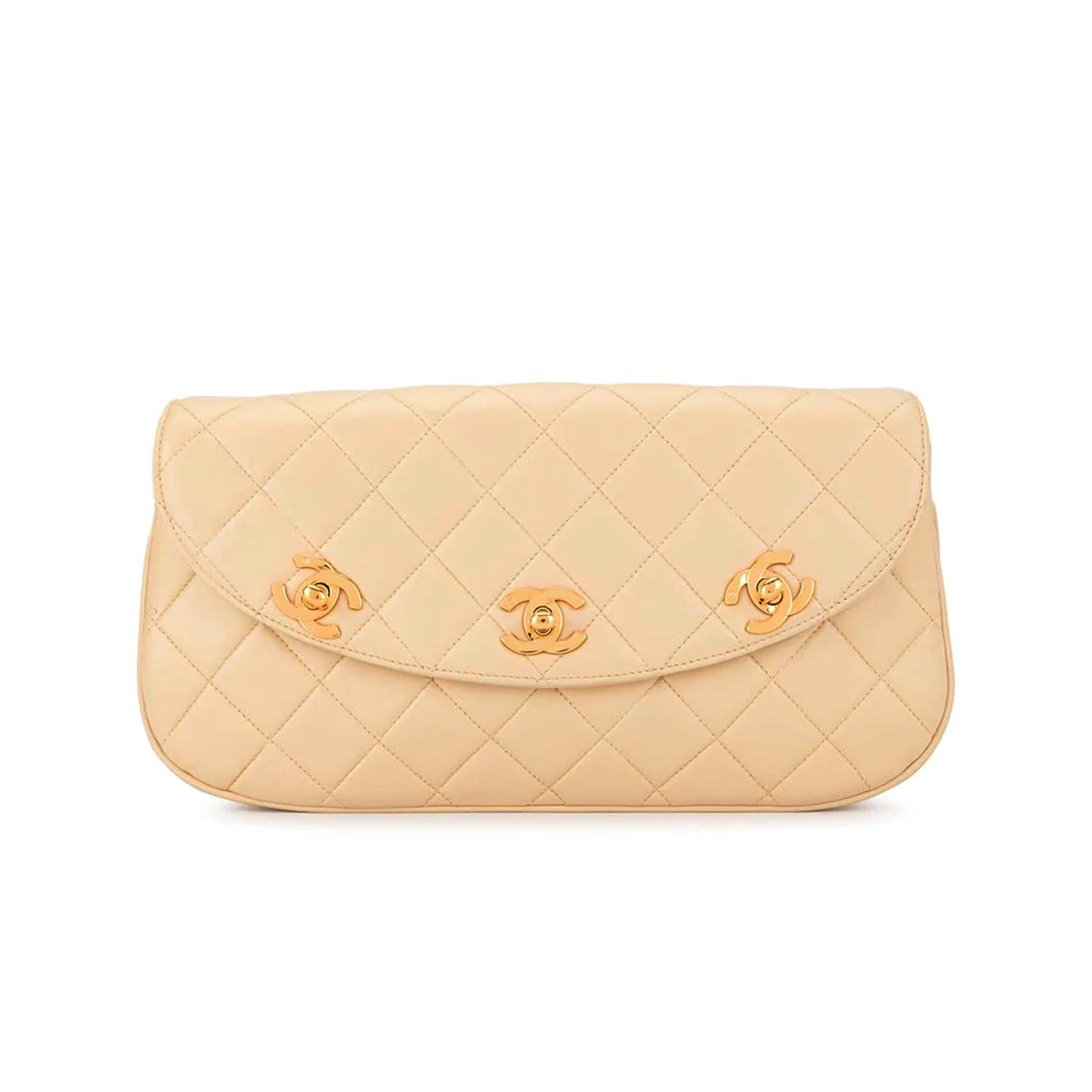 Chanel Beige Cream Triple CC Turnlock Convertible Flap Clutch Shoulder Bag For Sale 4