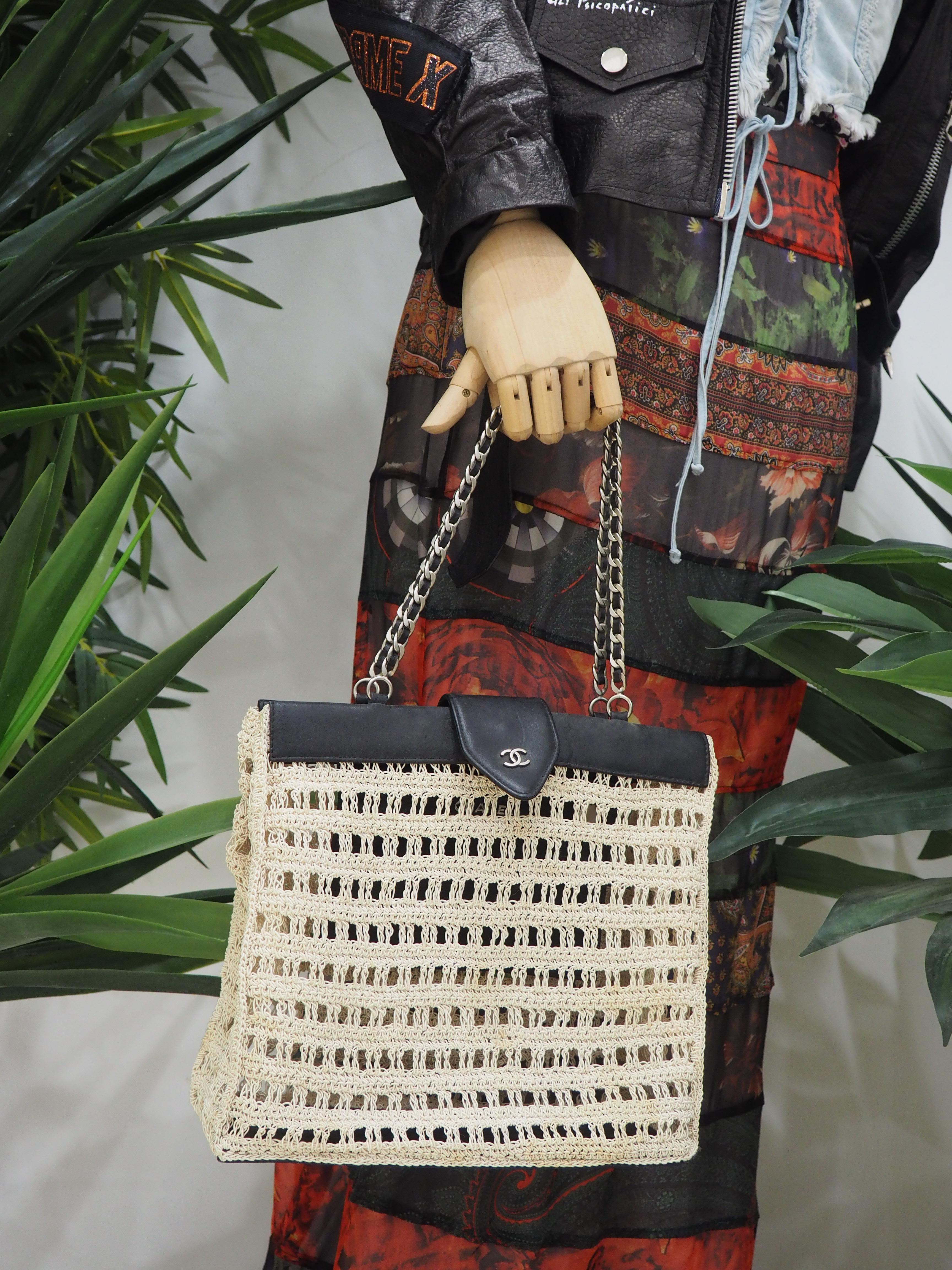 Chanel Beige crochet black leather shoulder bag 7