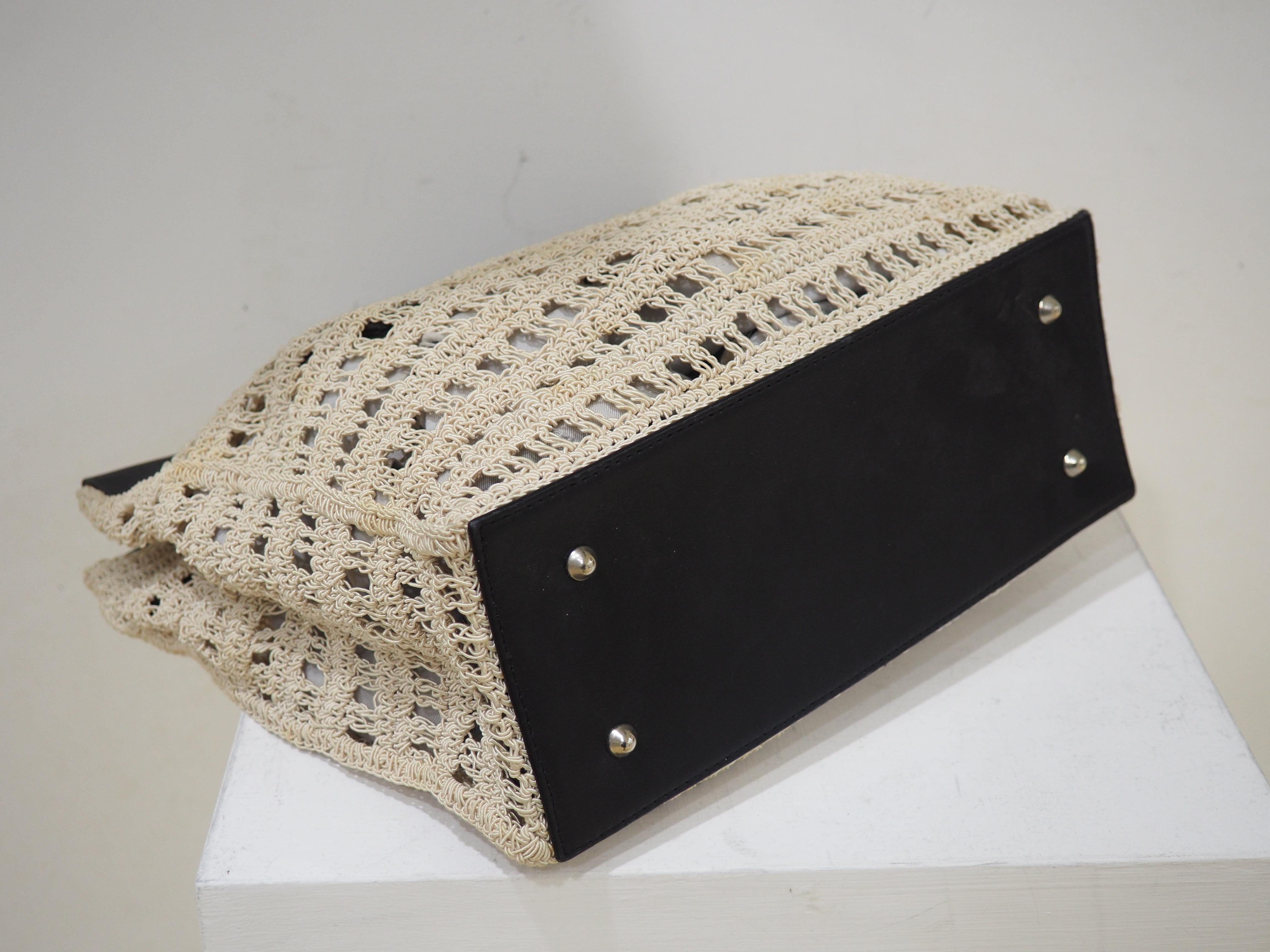 Chanel Beige crochet black leather shoulder bag In Good Condition In Capri, IT