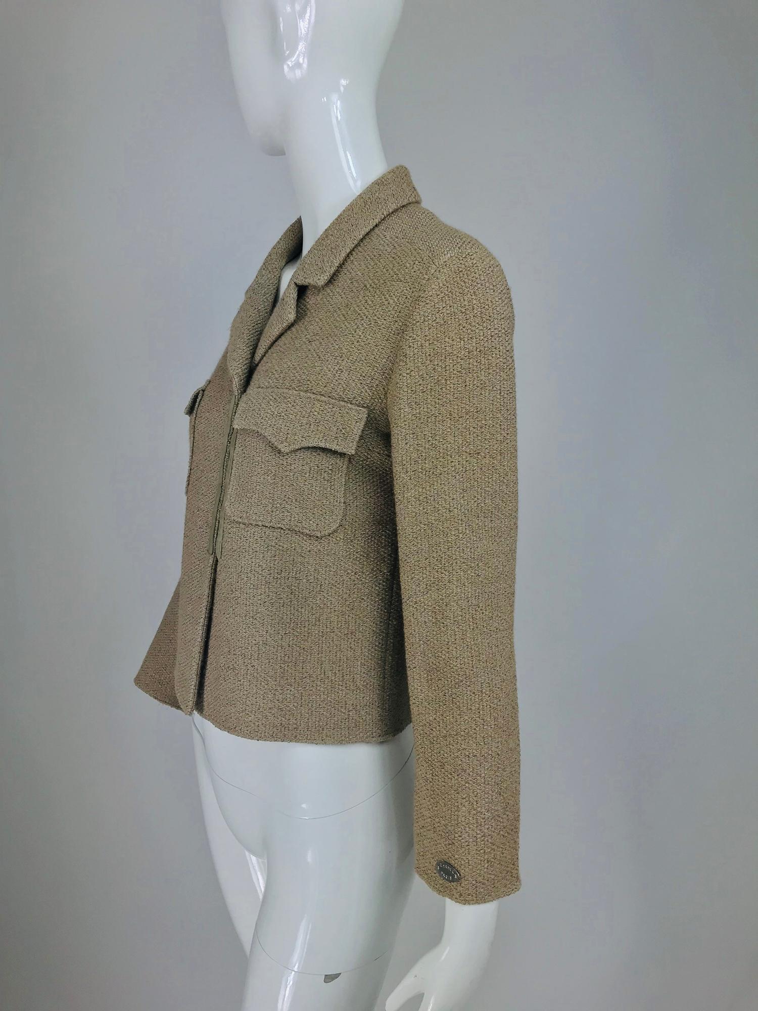 Chanel Beige Double Pocket Hook Front Unlined Jacket 02A For Sale 4