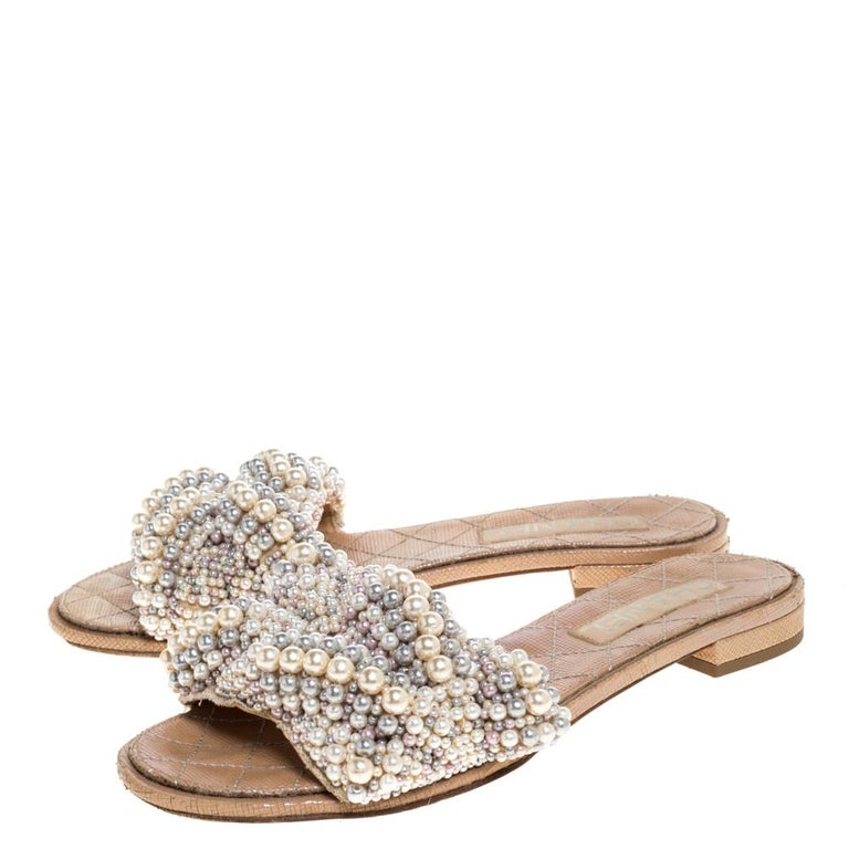 Chanel Beige Faux Pearl Slide Flat Sandals Size 38 at 1stDibs