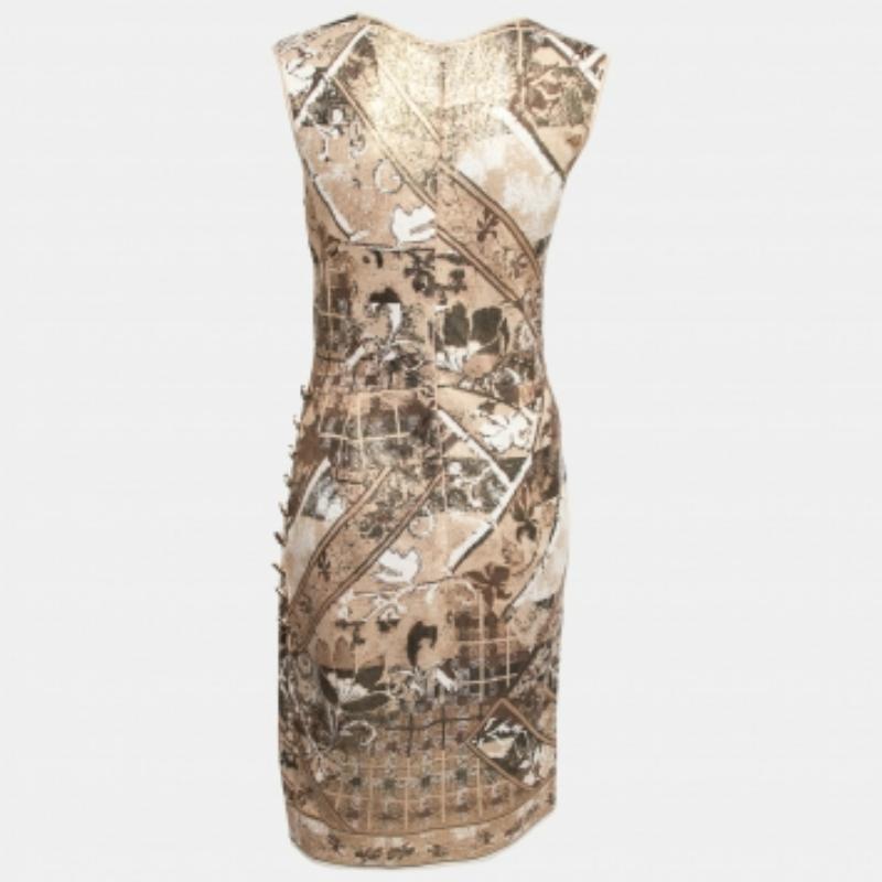 Women's Chanel Beige & Gold Jacquard Knit Button Detail Sleeveless Dress M For Sale
