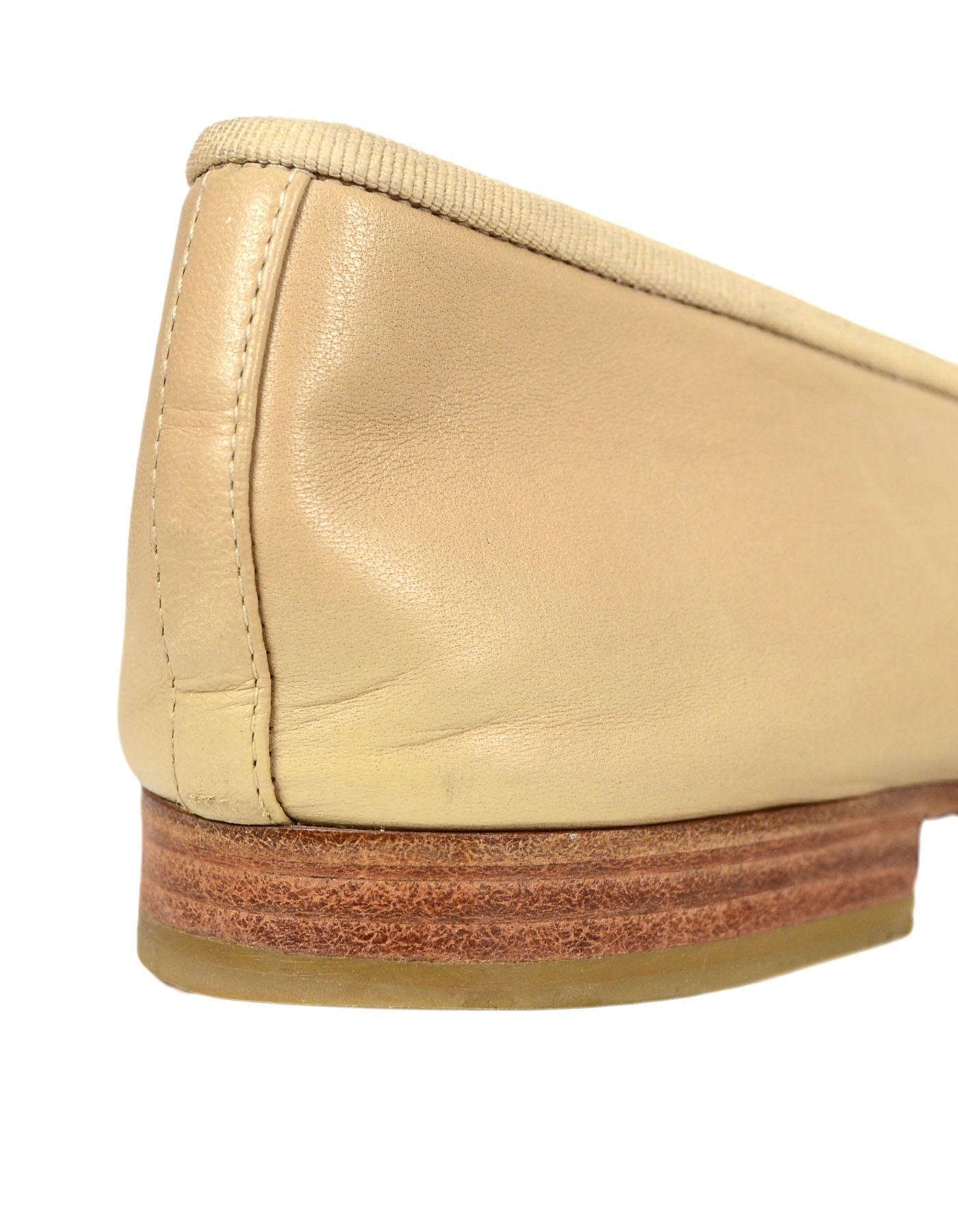 Chanel Beige/Gold Leather Cap Toe CC Ballet Flats sz 39.5 In Excellent Condition In New York, NY