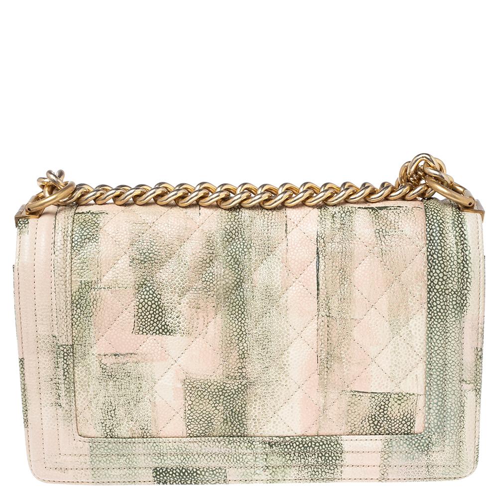 Every Chanel creation deserves to be etched with honour in the history of fashion as they carry irreplaceable style. Like this stunner of a Boy Flap that has been exquisitely crafted from watercolor printed Caviar leather. It brings their signature