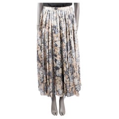 CHANEL beige & grey silk 2016 16K CAT PRINTED PLEATED MIDI Skirt 40 M