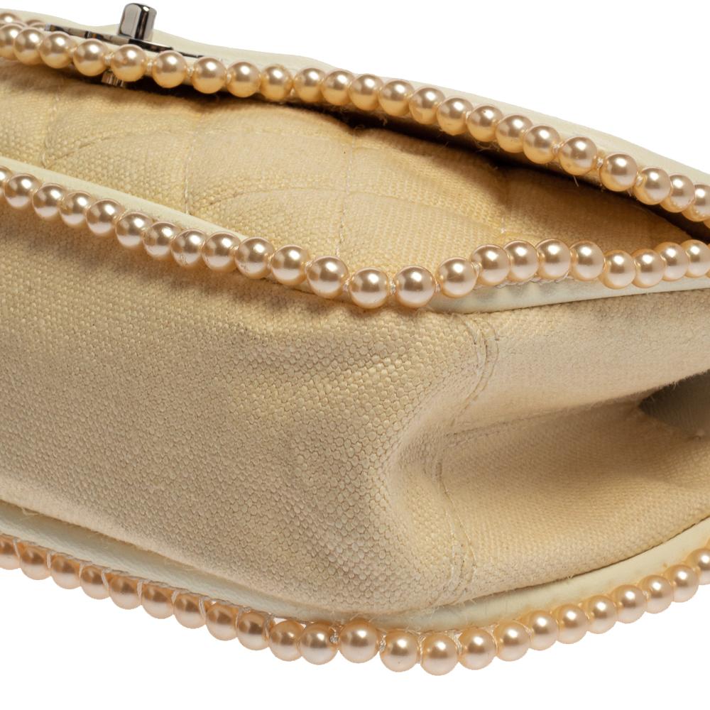 Chanel Beige/Elfenbein Gesteppte Canvas Faux Pearl Double Flap Umhängetasche 2