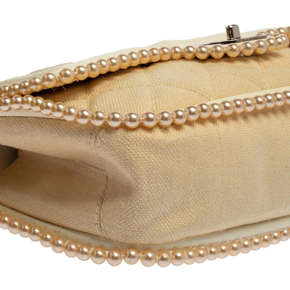 Chanel Beige/Elfenbein Gesteppte Canvas Faux Pearl Double Flap Umhängetasche 3