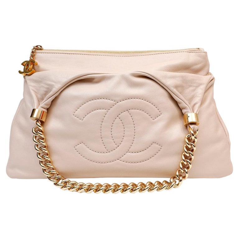 CHANEL Lambskin Large Rodeo Drive Tote White 190119